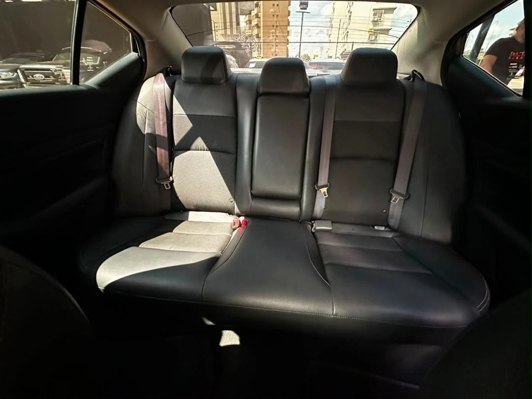 2022 Nissan Altima Sr — foto 5