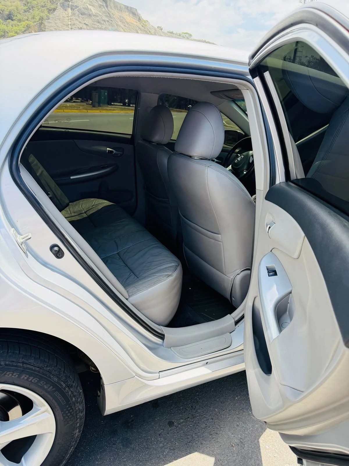2011 Toyota Corolla Gli — foto 5