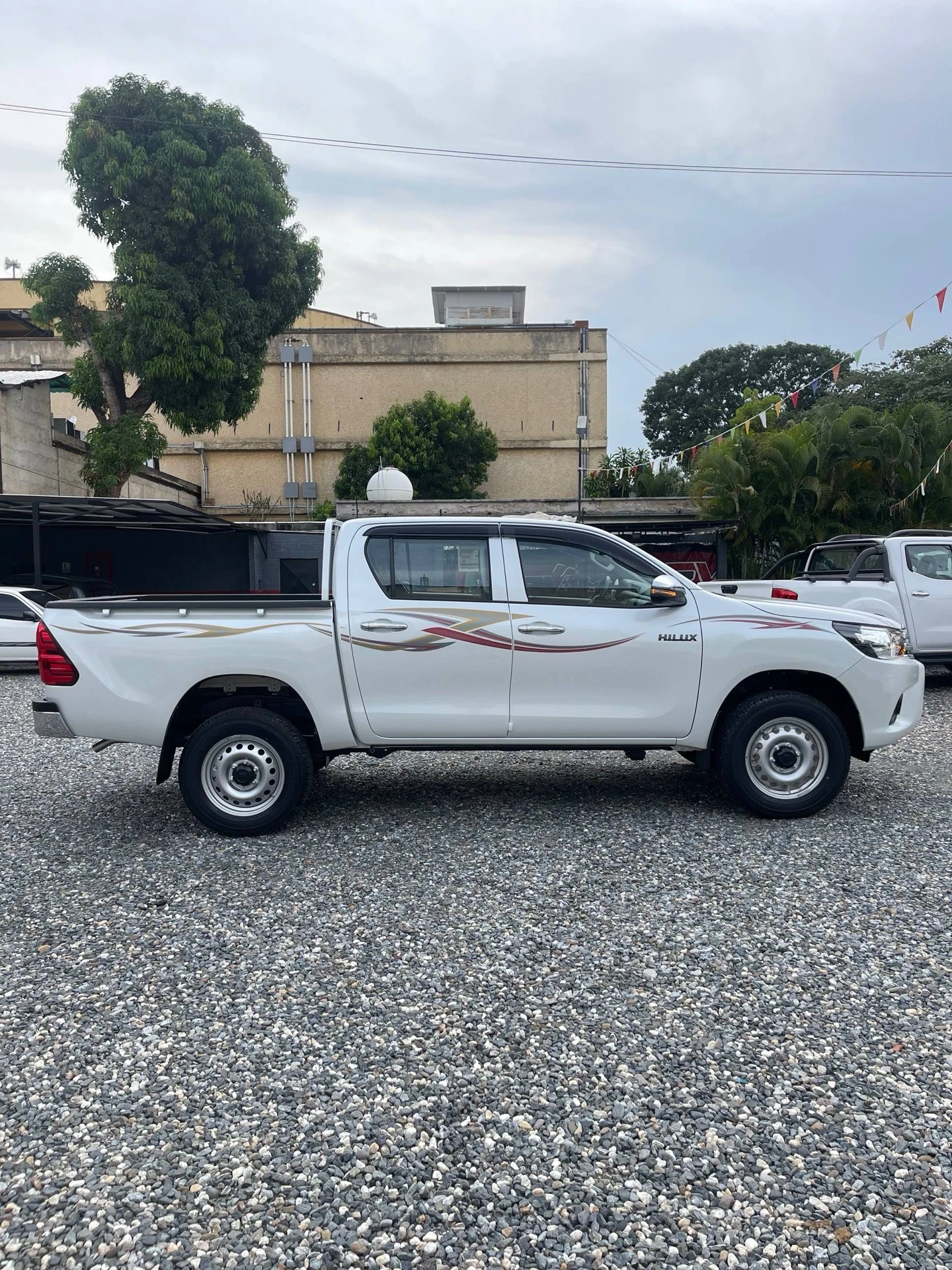 2025 Toyota Hilux 2.7L — foto 5