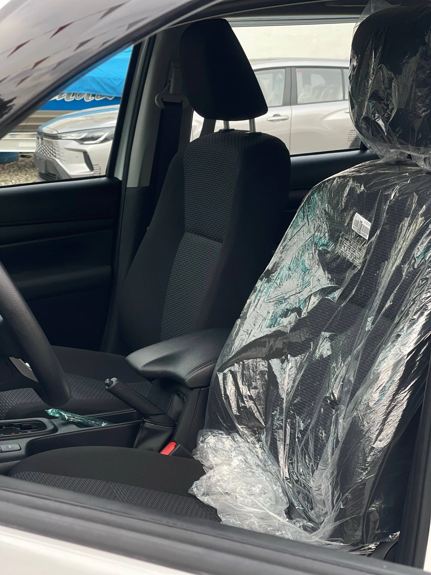 2025 Toyota Hilux 2.7L — foto 12