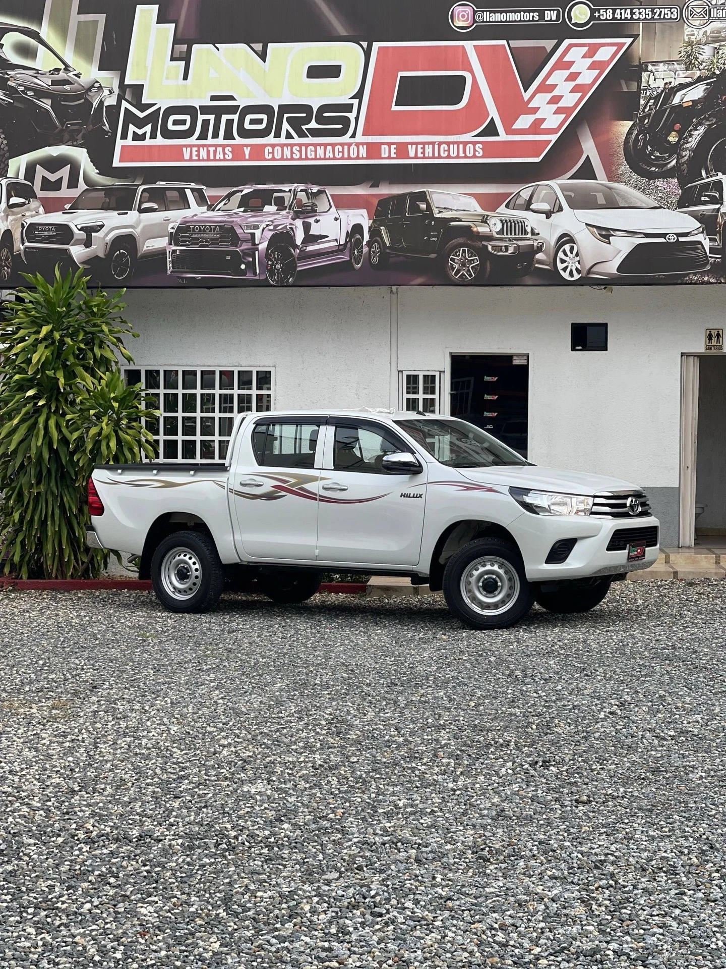 2025 Toyota Hilux 2.7L — foto 16