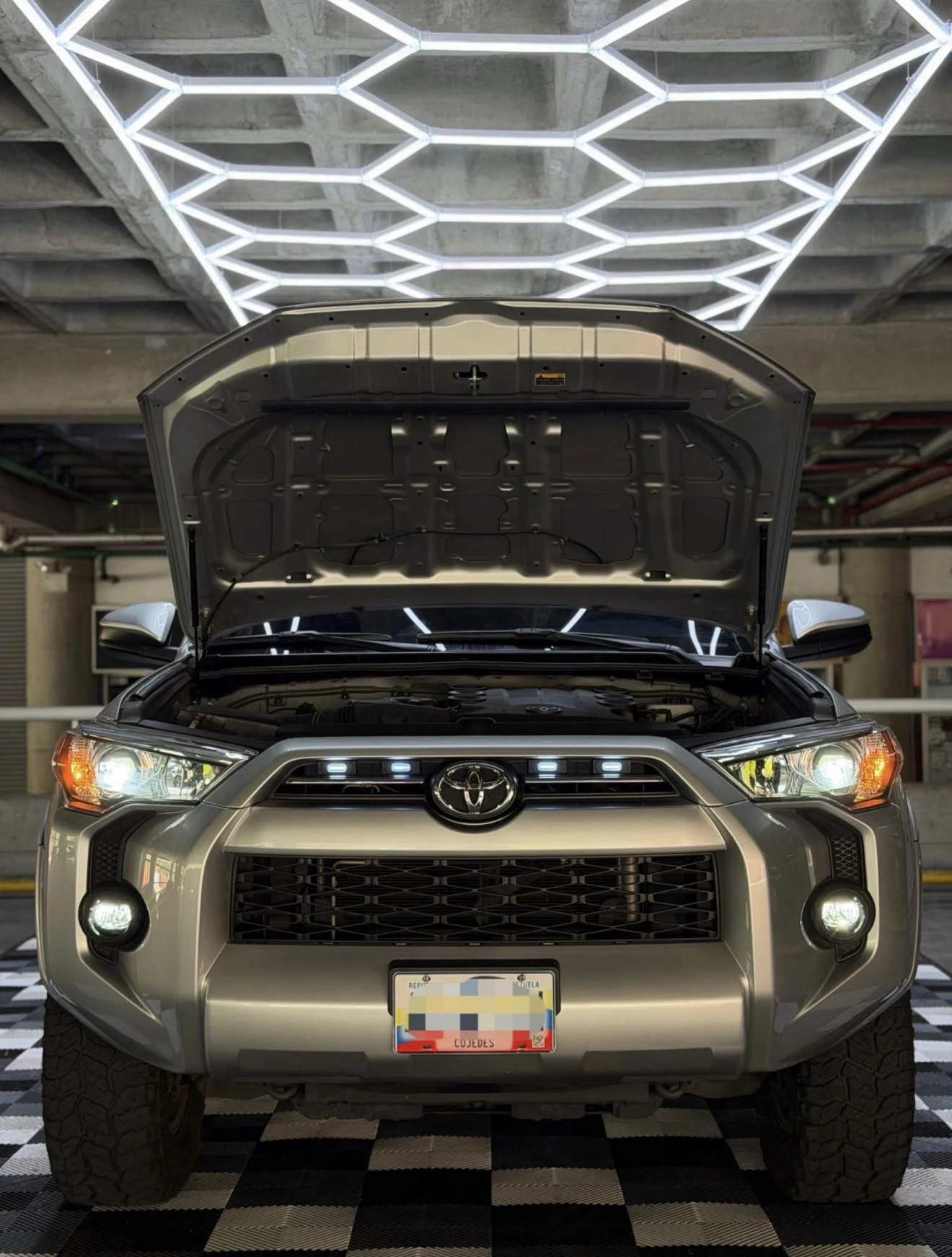 2024 Toyota 4Runner Sr5 — foto 2