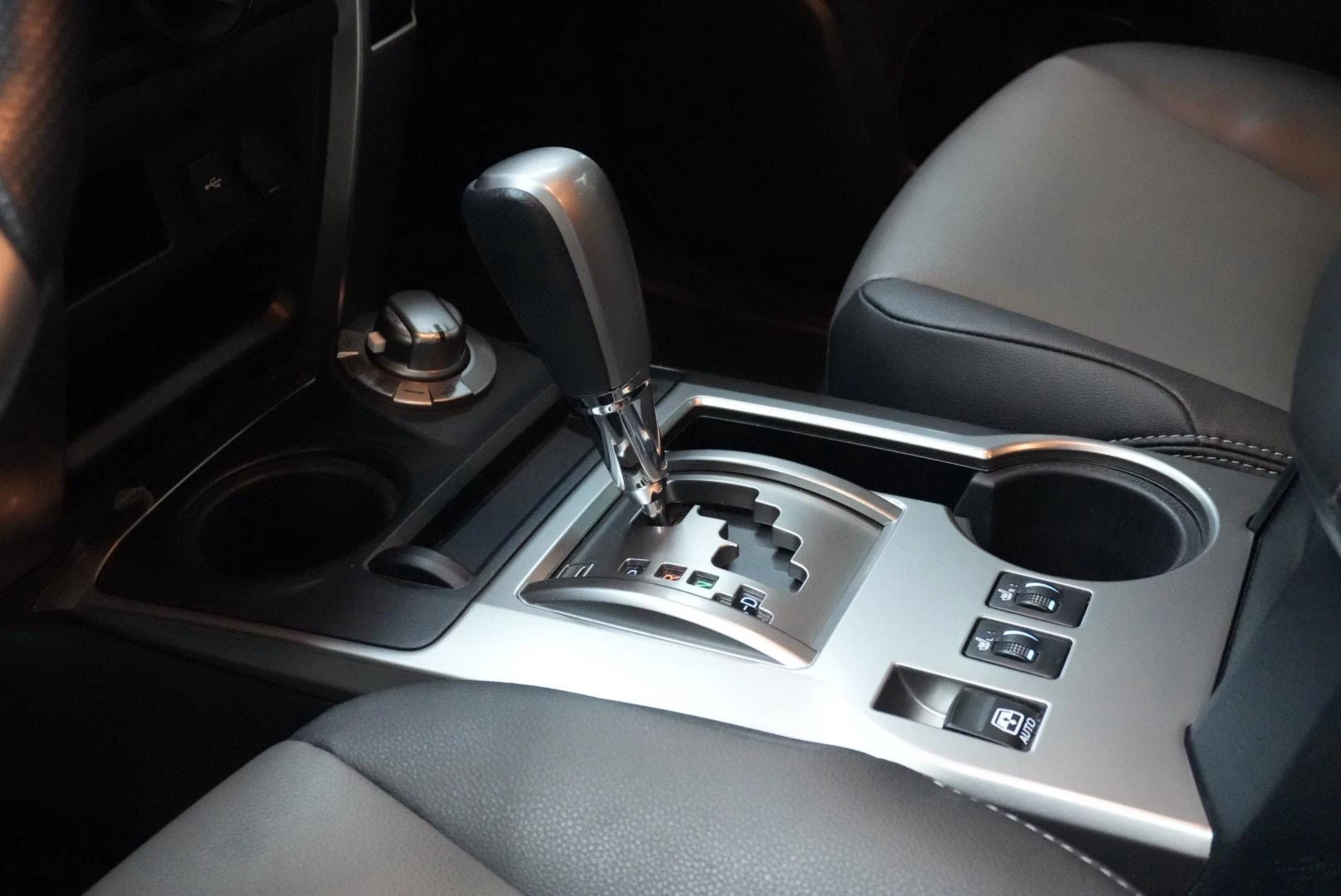 2024 Toyota 4Runner Sr5 — foto 7