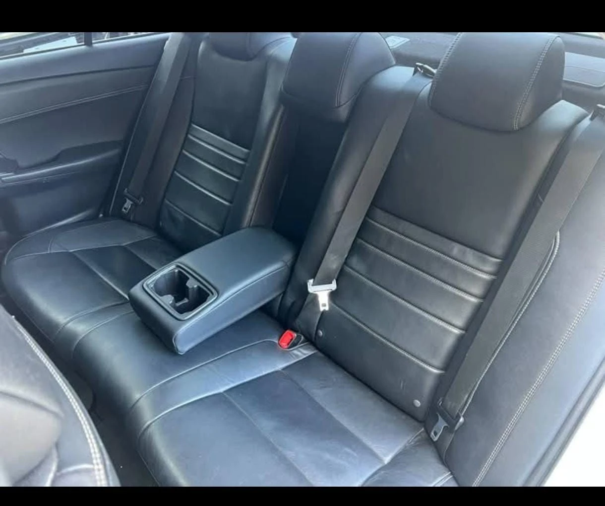 2015 Toyota Camry XSE 6V — foto 6