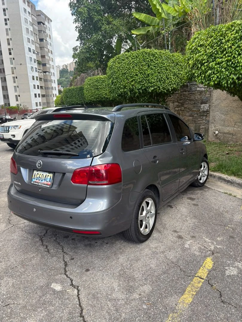 2012 Volkswagen Spacefox — photo 4
