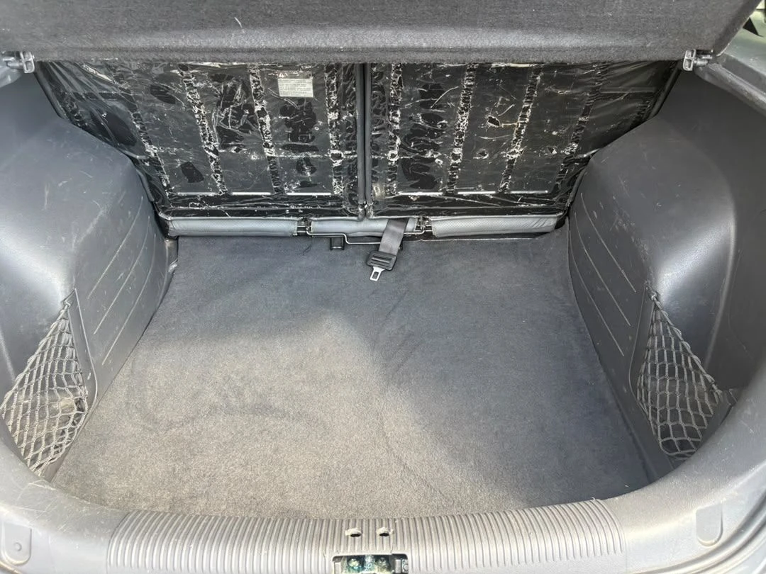 2012 Volkswagen Spacefox — photo 17