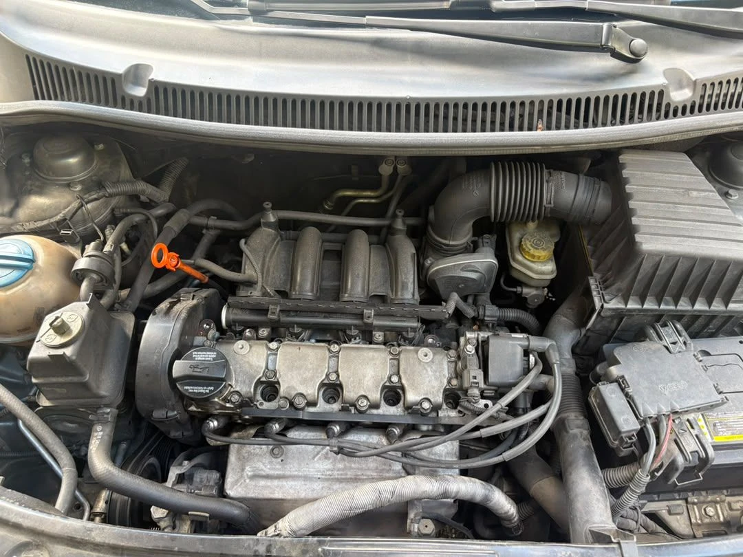 2012 Volkswagen Spacefox — photo 16