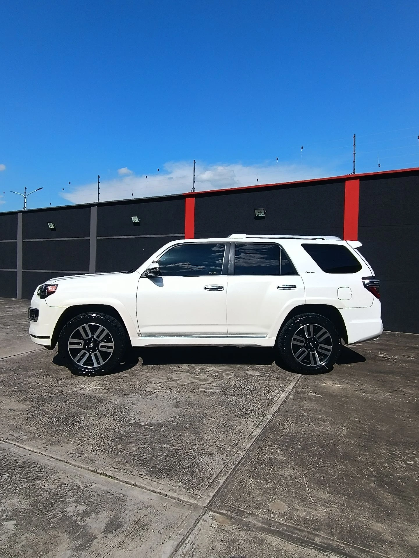 2017 Toyota 4Runner Límited americana 4x4 — photo 4