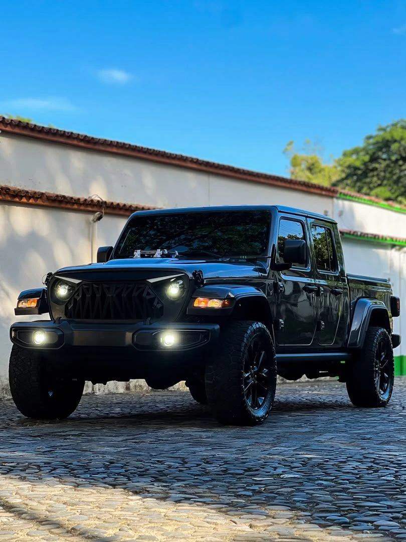 2025 Jeep Gladiator Overland Angry Face — photo 2