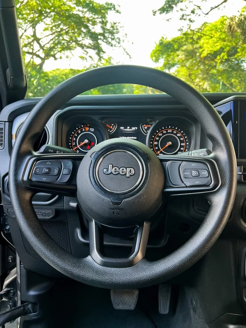 2025 Jeep Gladiator Overland Angry Face — photo 14