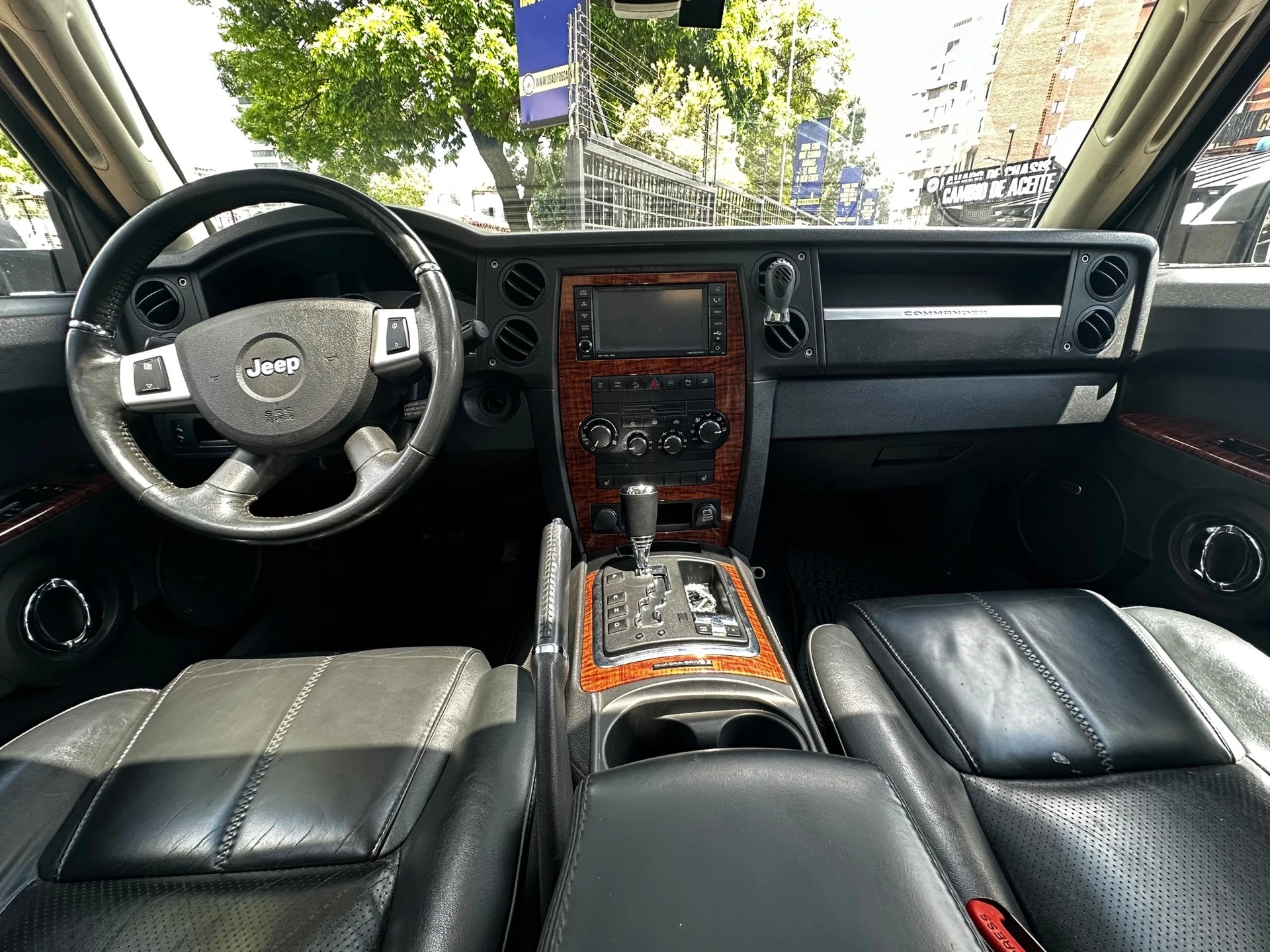 2008 Jeep Commander — photo 4