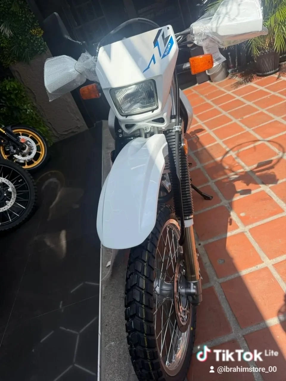 2026 Suzuki DR650SEL Sport — photo 4