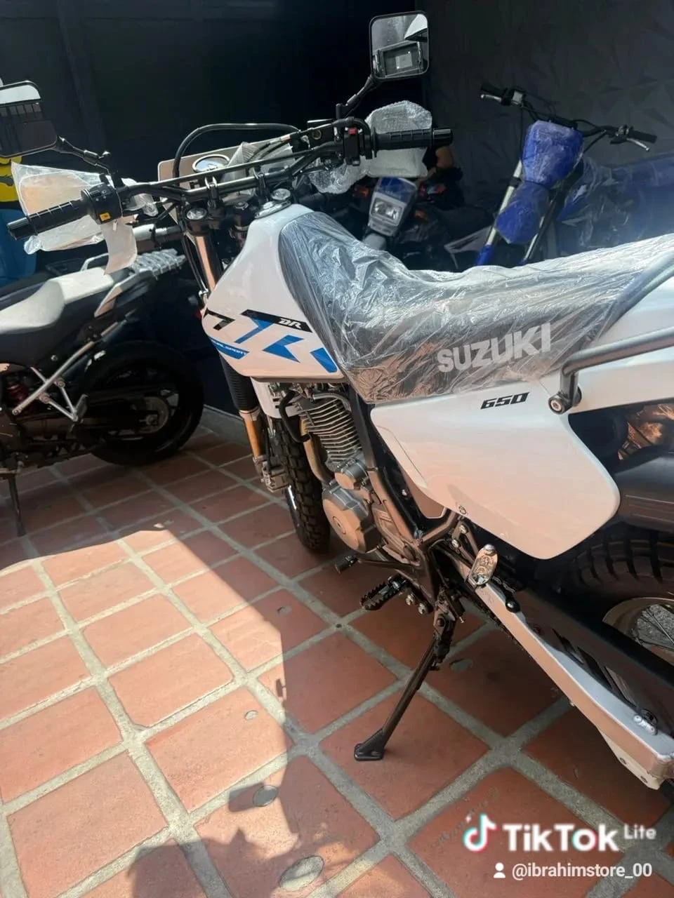 2026 Suzuki DR650SEL Sport — photo 3