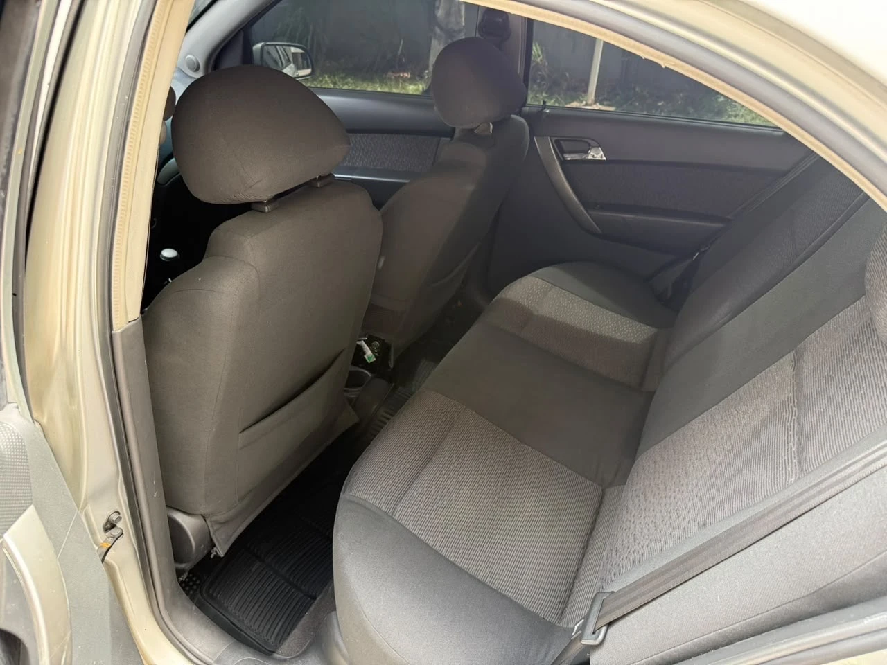 2011 Chevrolet Aveo — photo 6