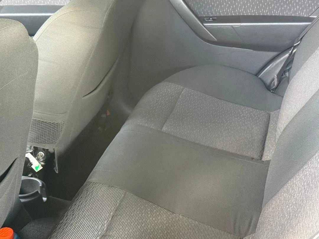 2011 Chevrolet Aveo — photo 11