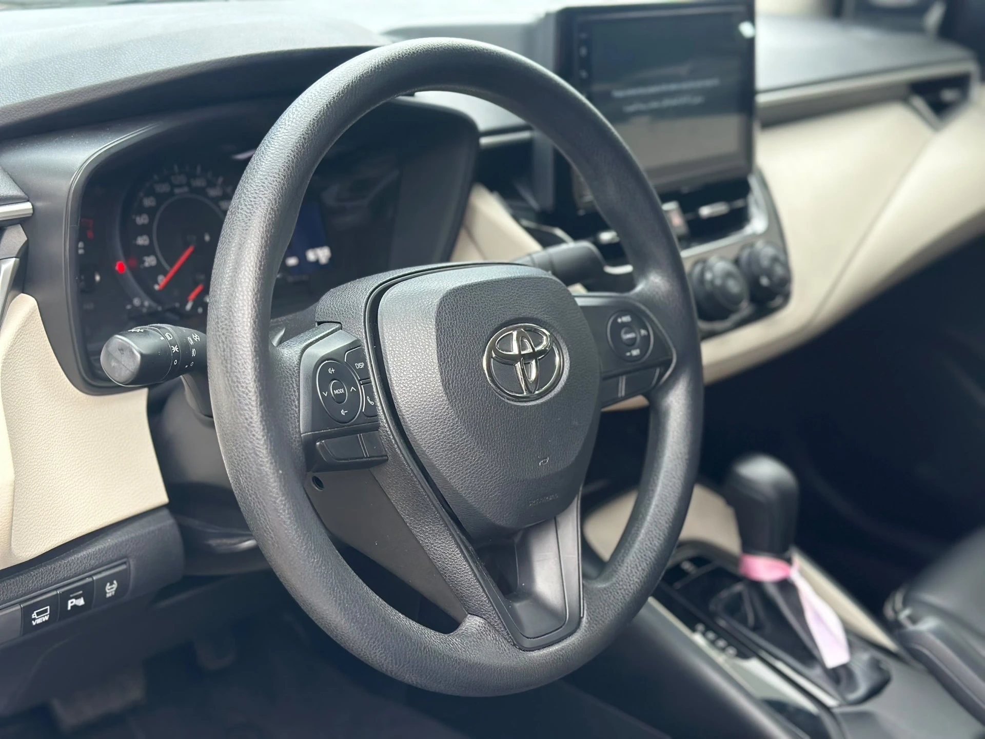 2024 Toyota Corolla EXECUTIVE — photo 3