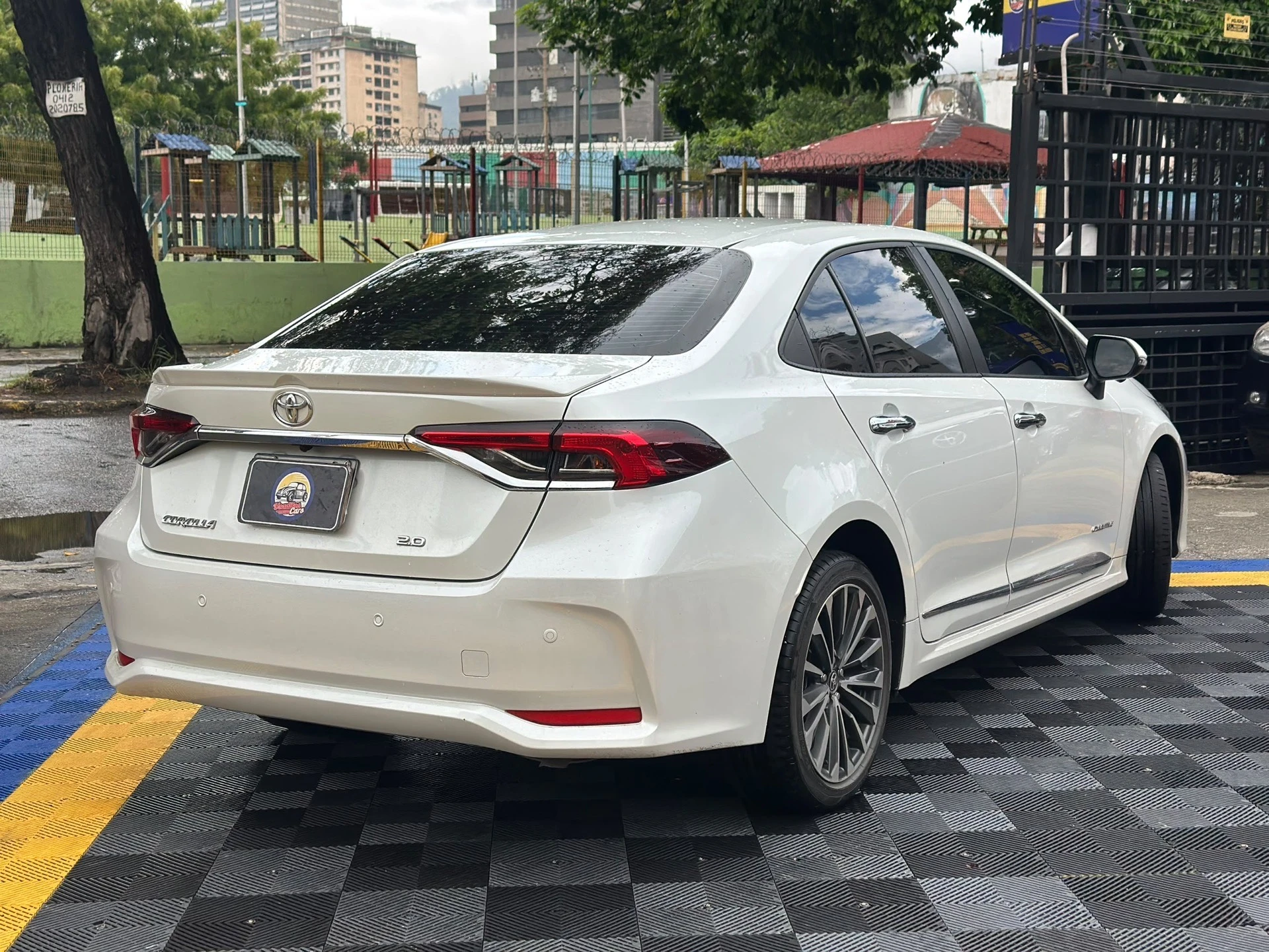 2024 Toyota Corolla EXECUTIVE — photo 8