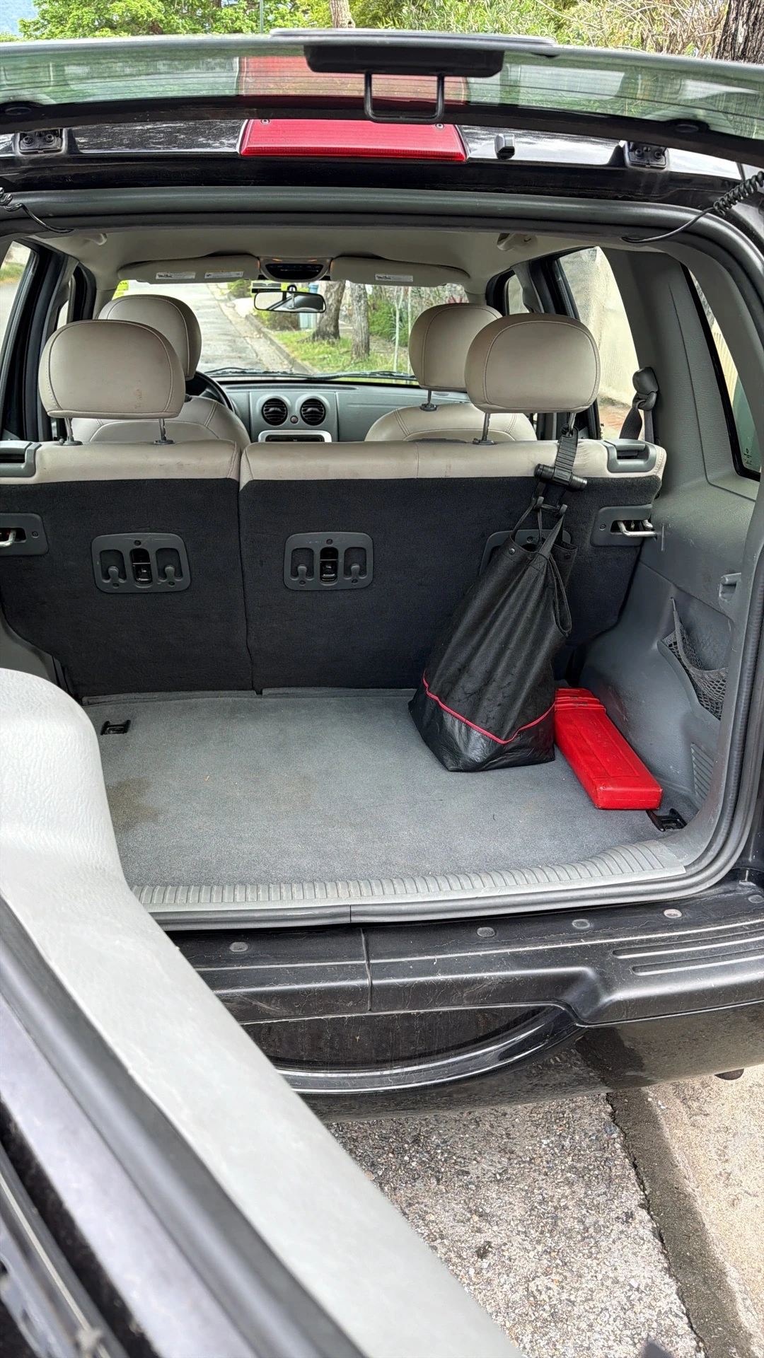 2006 Jeep Liberty LE — photo 9