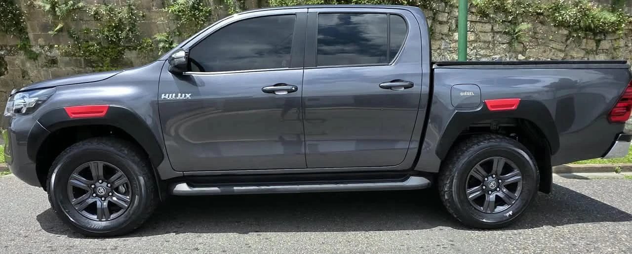 2023 Toyota Hilux 2.8L Turbo Diésel SR 4x4 — photo 4