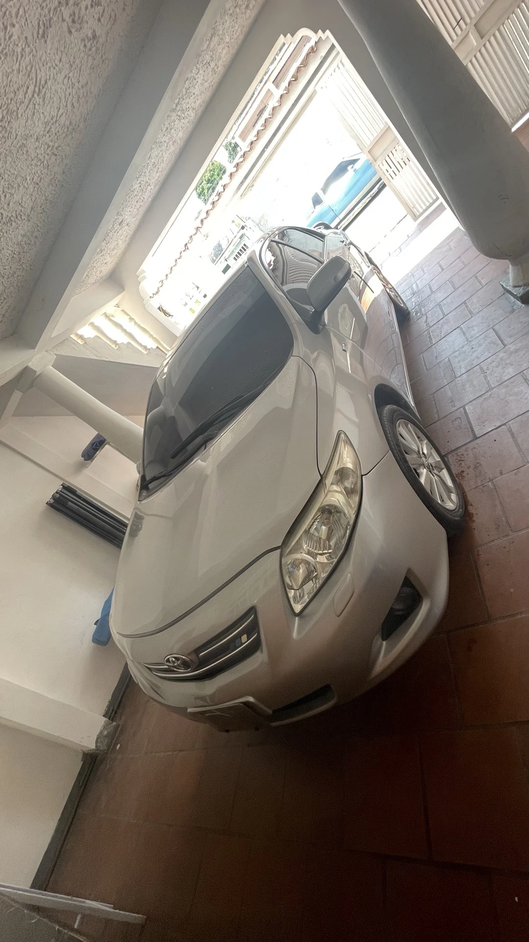 2010 Toyota Corolla Gli — photo 4
