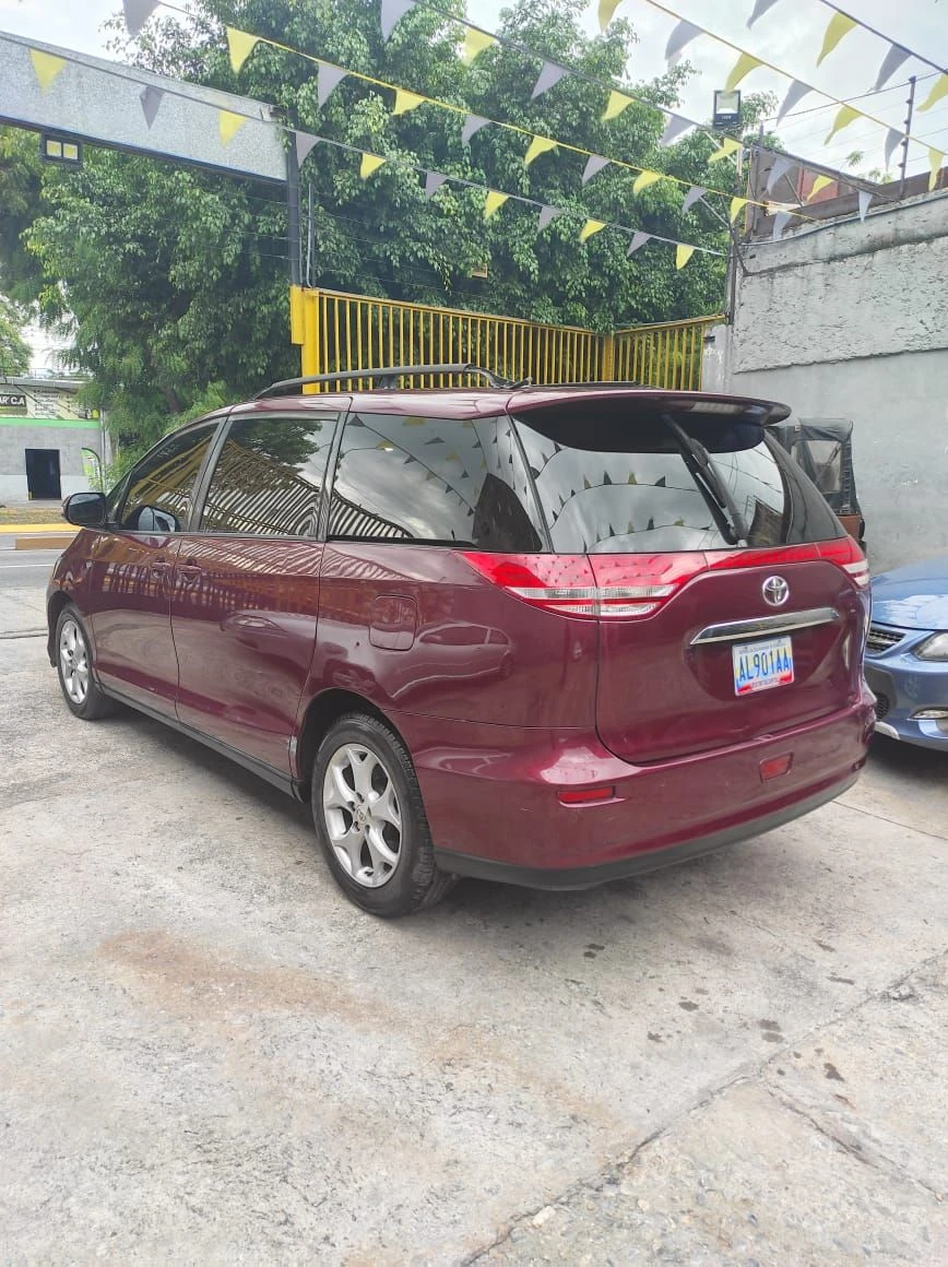 2007 Toyota Previa Premium — photo 4