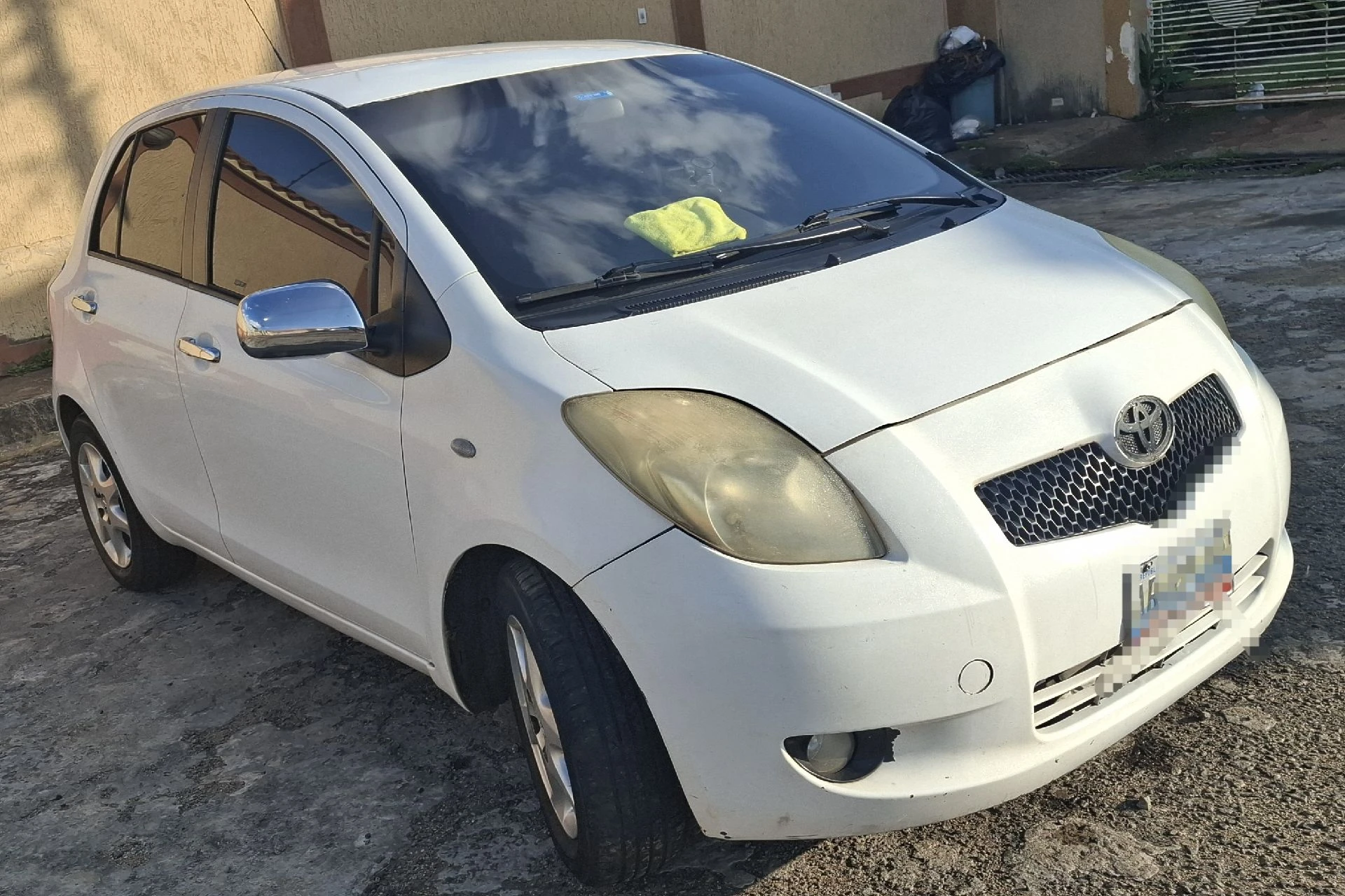 2008 Toyota Yaris Sport — photo 4