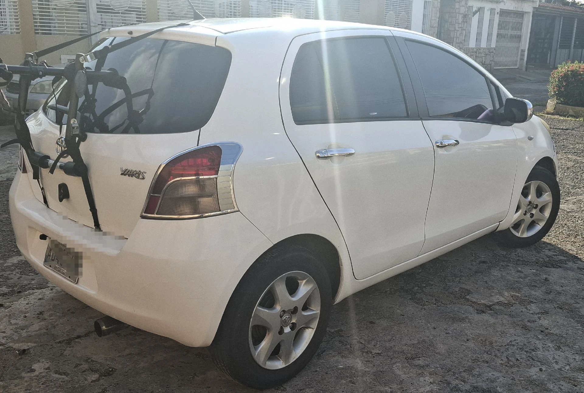 2008 Toyota Yaris Sport — photo 9