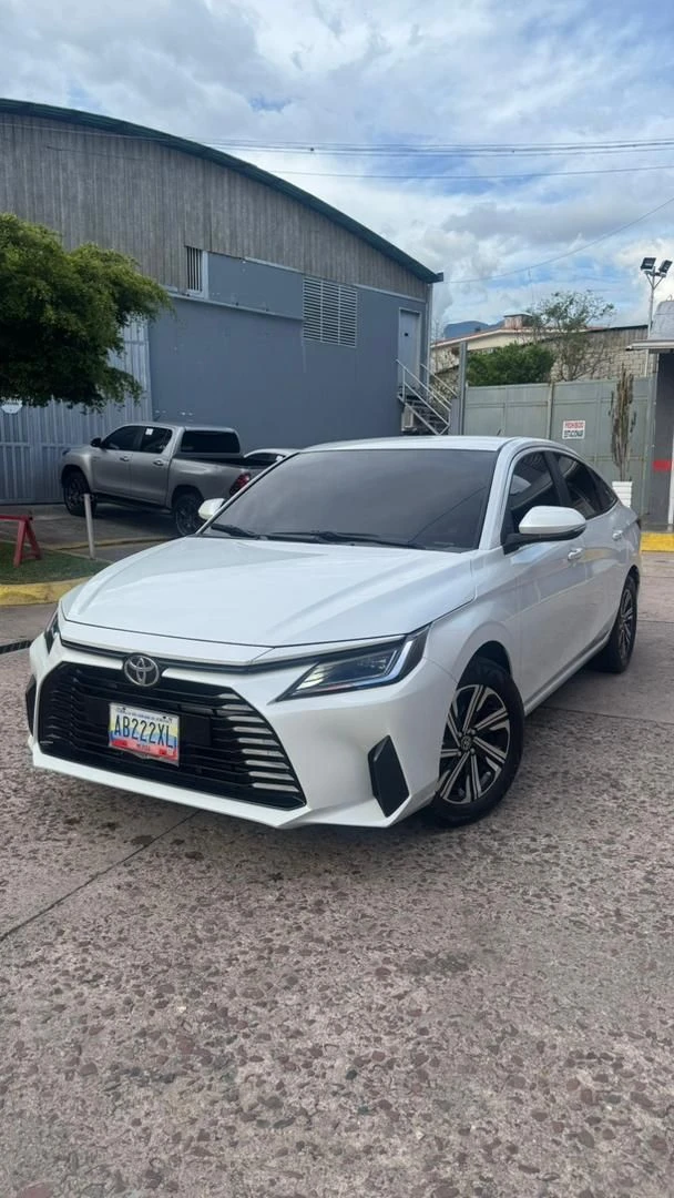2023 Toyota Yaris Yaris E — photo 9