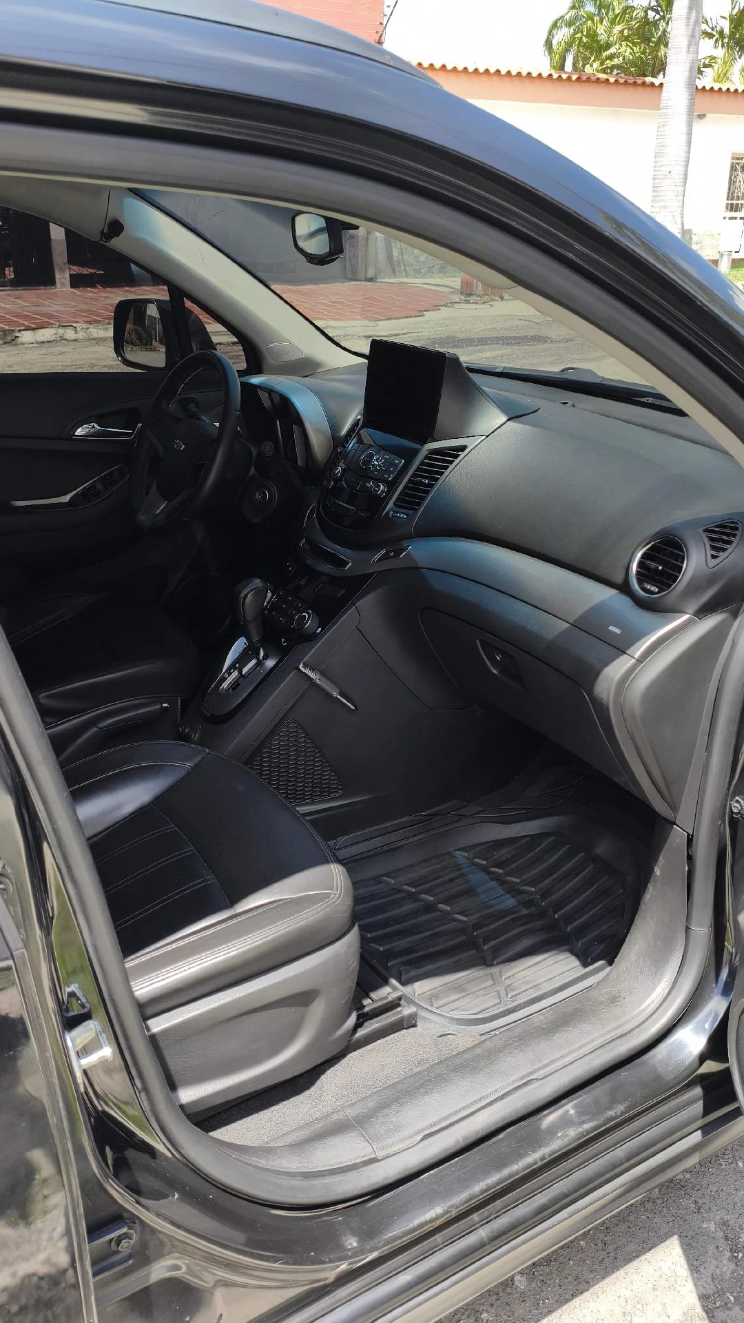 2013 Chevrolet Orlando Premium — photo 14