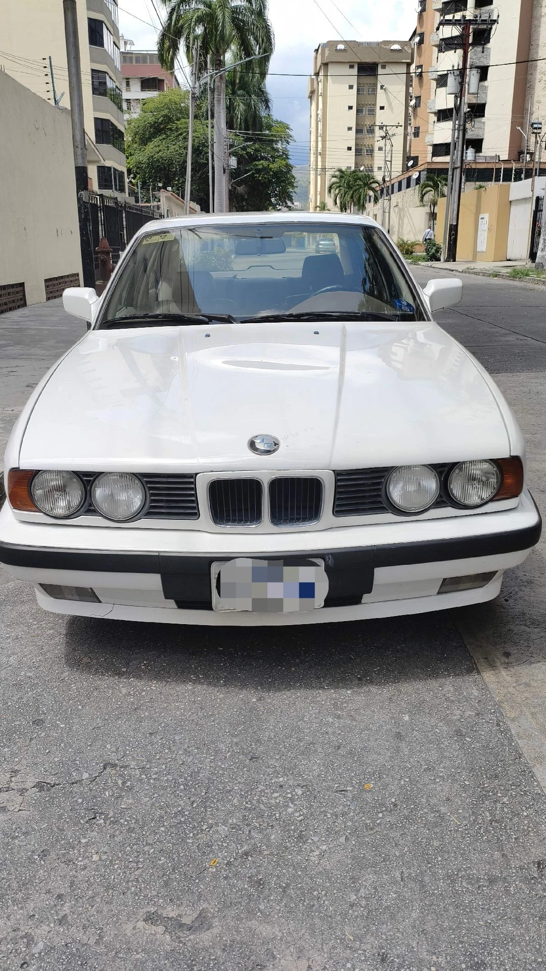 1993 BMW 528i Premium — photo 2