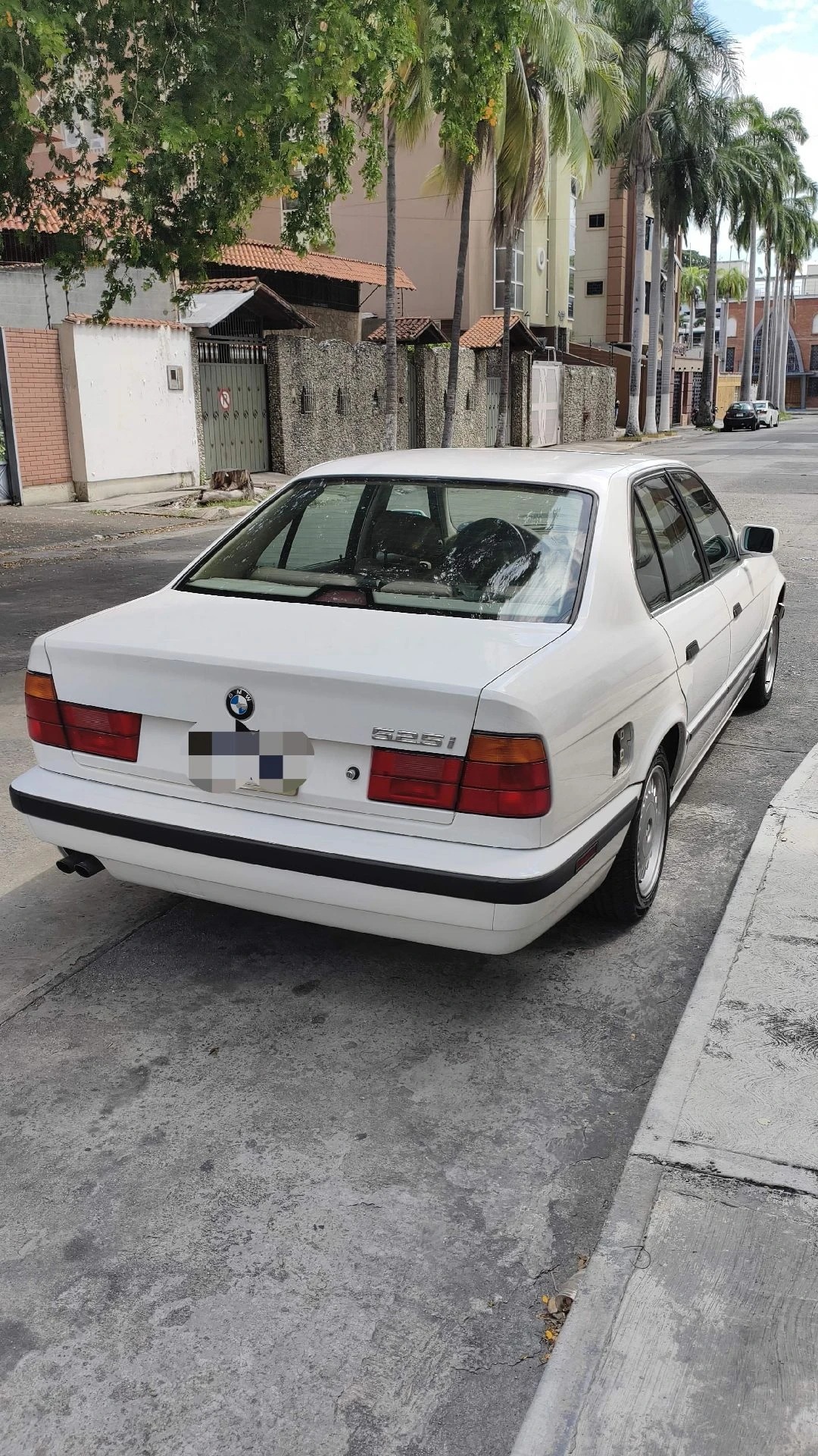 1993 BMW 528i Premium — photo 5