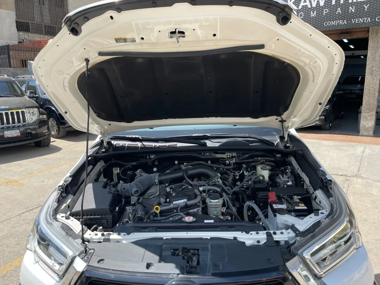 2026 Toyota Hilux SR5 4x4 Sincronica — photo 3