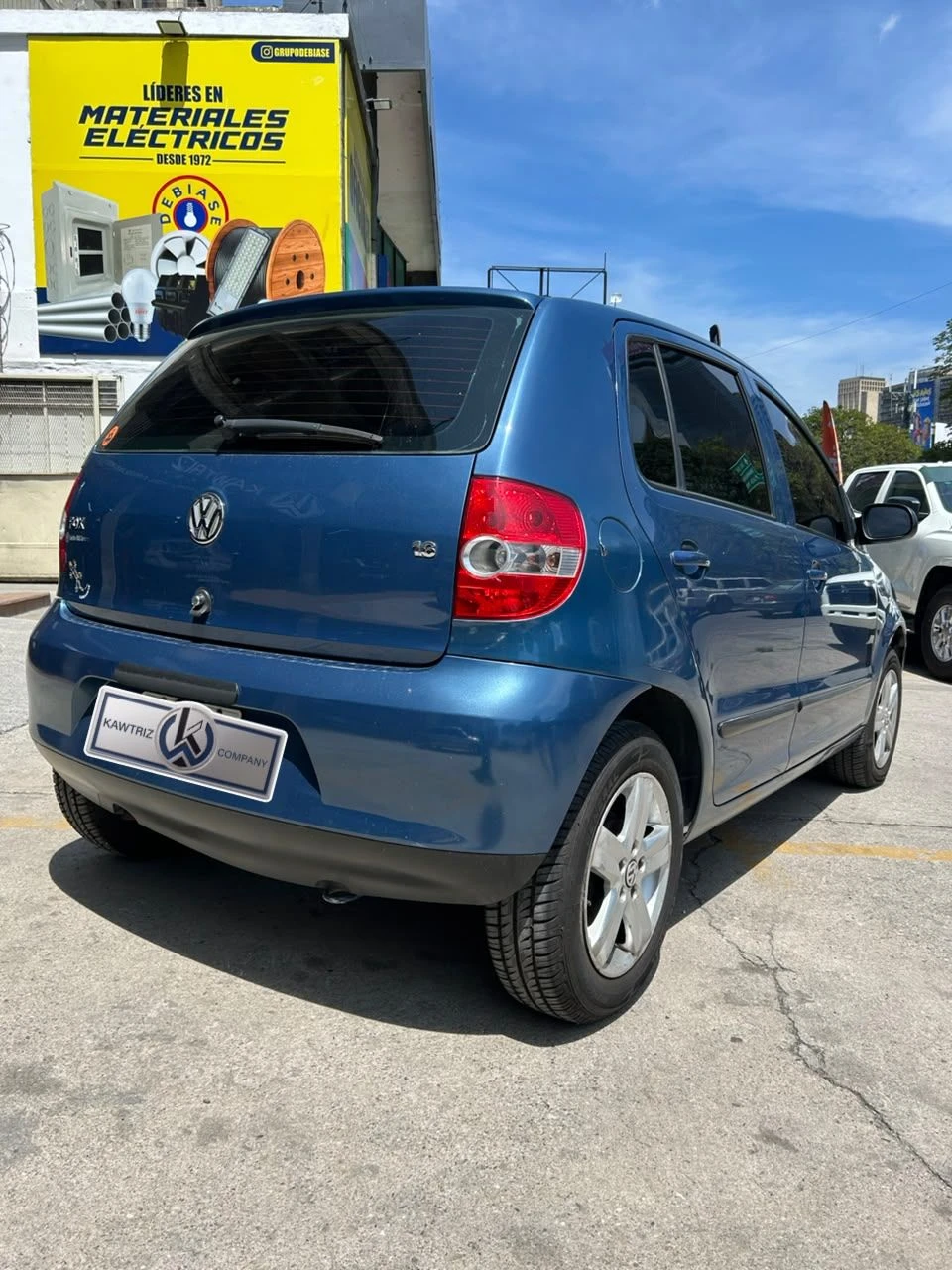 2007 Volkswagen FOX — photo 2