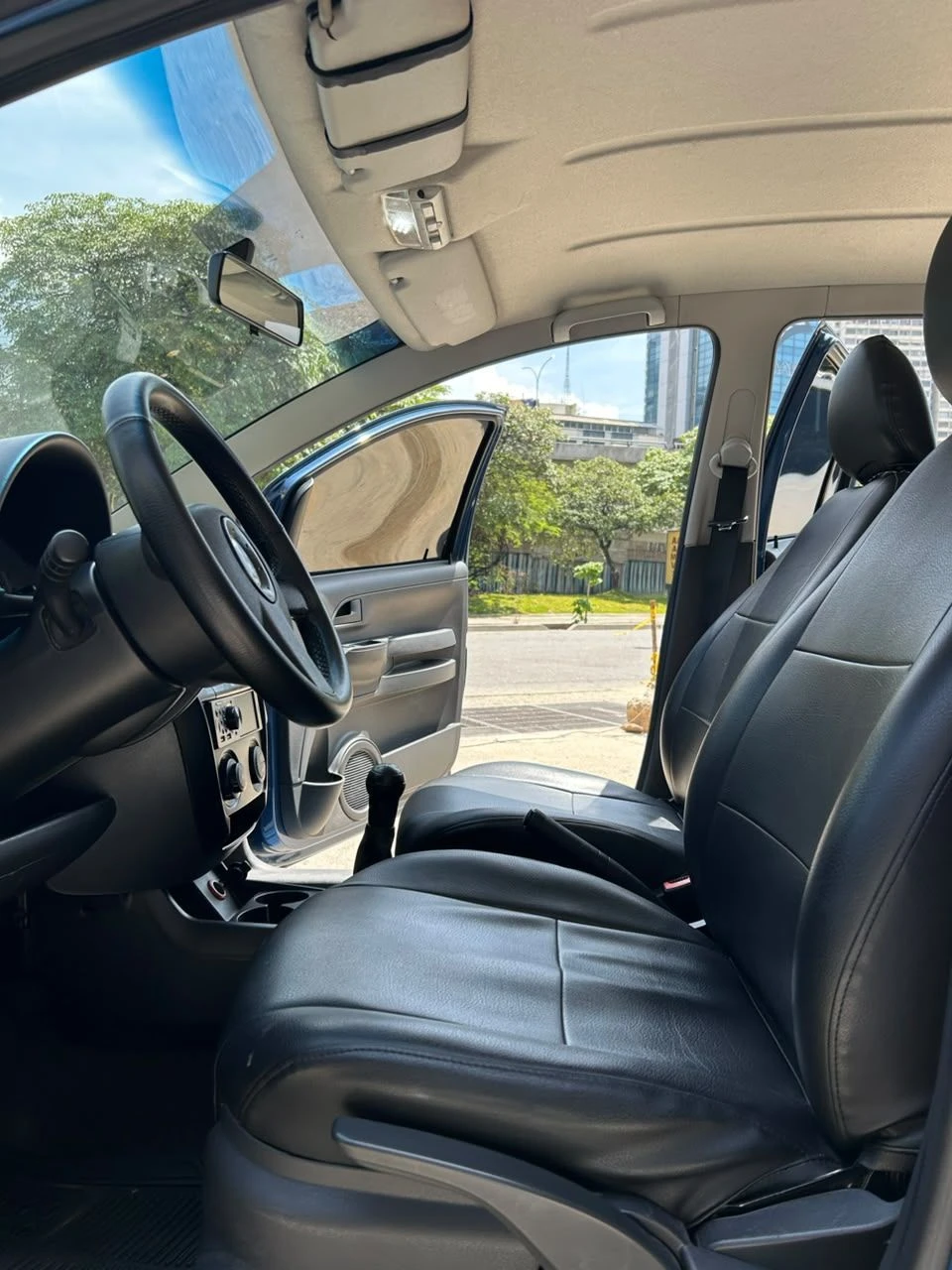 2007 Volkswagen FOX — photo 6