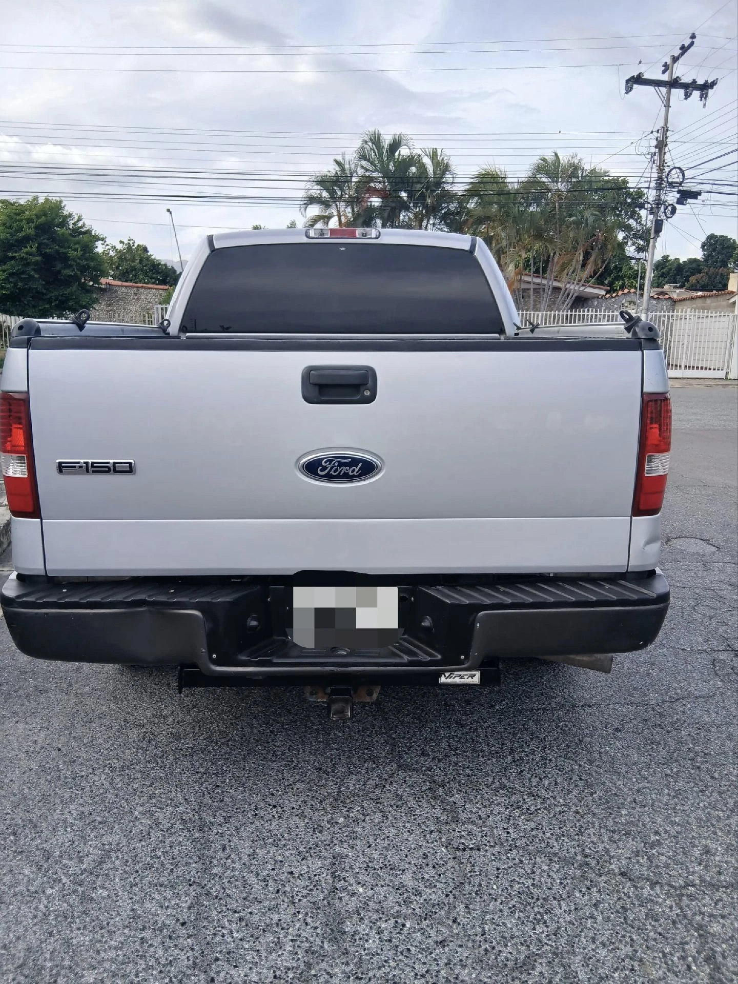 2005 Ford F-150 Premium — photo 9