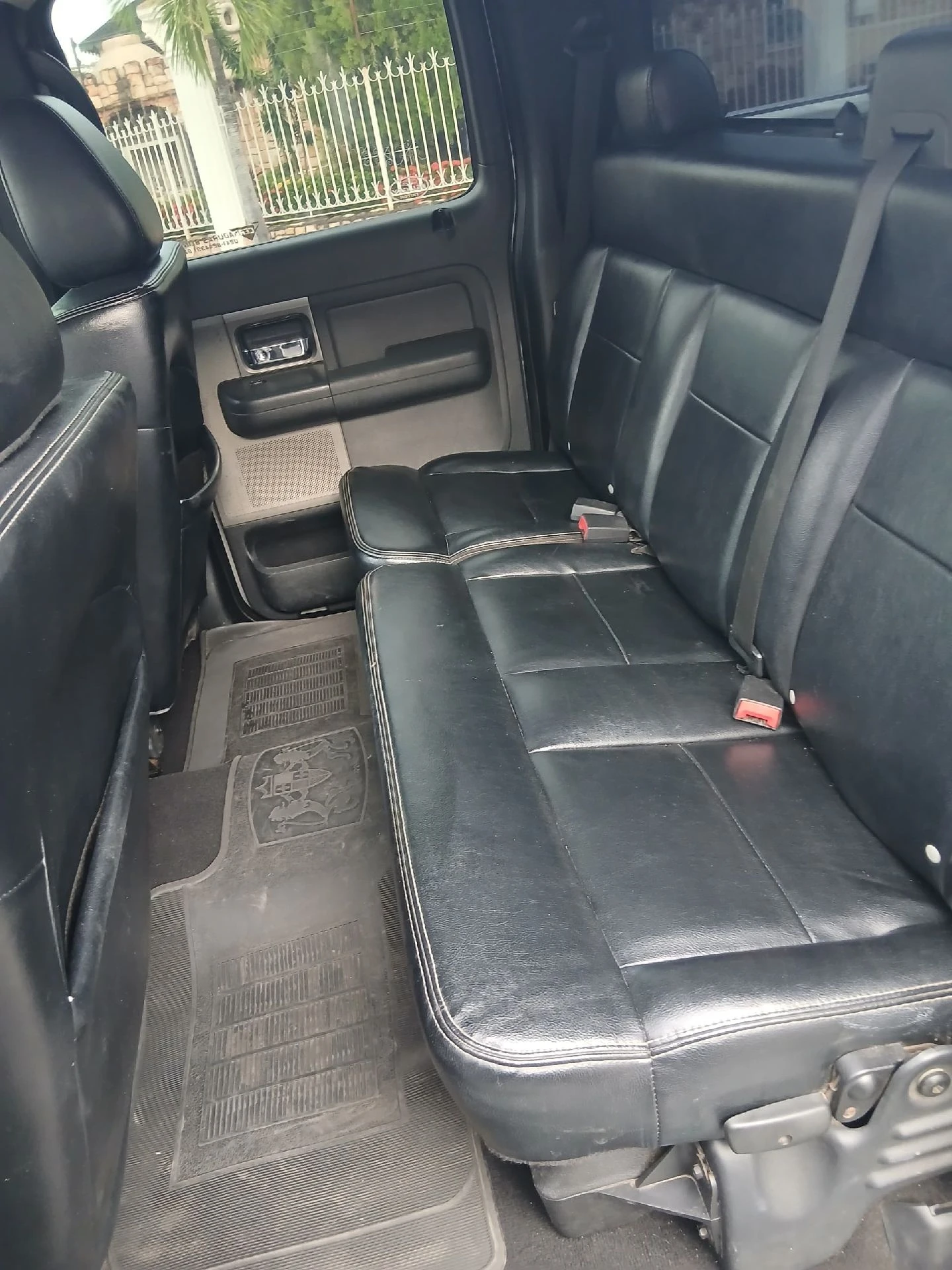 2005 Ford F-150 Premium — photo 15