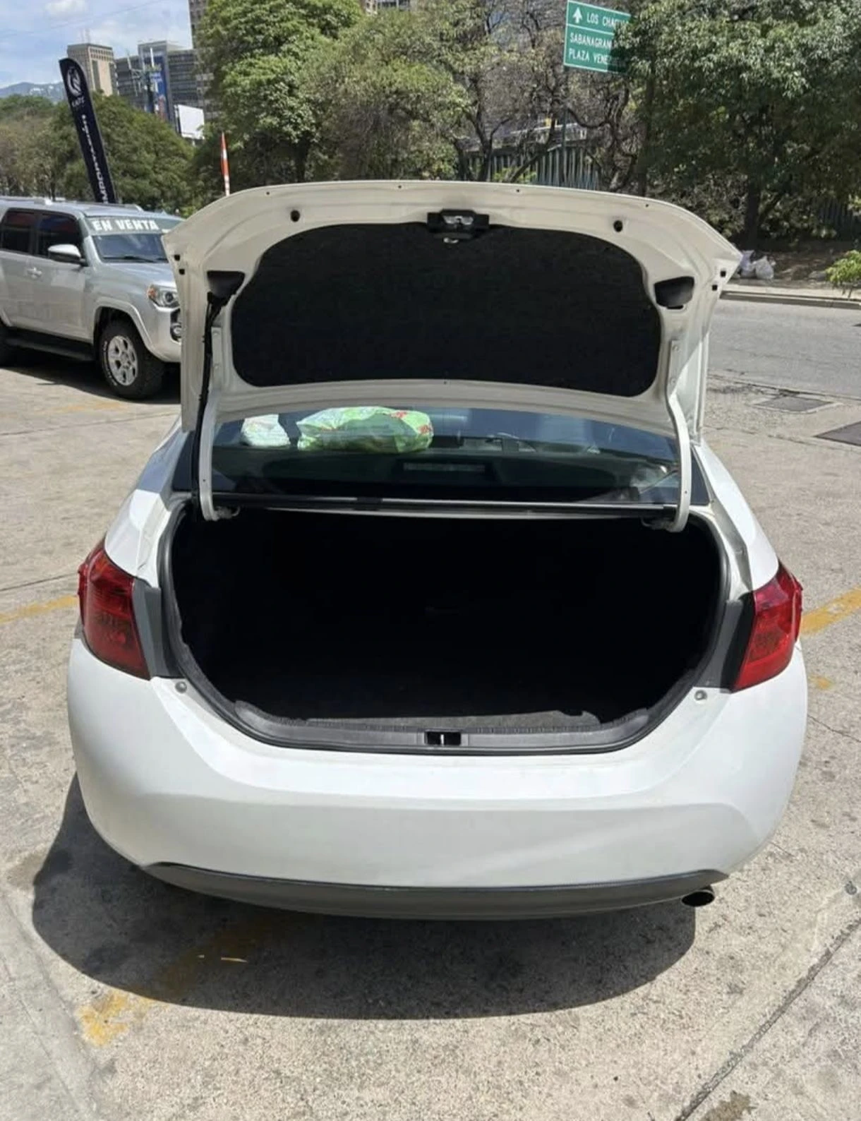 2017 Toyota Corolla SE — photo 4