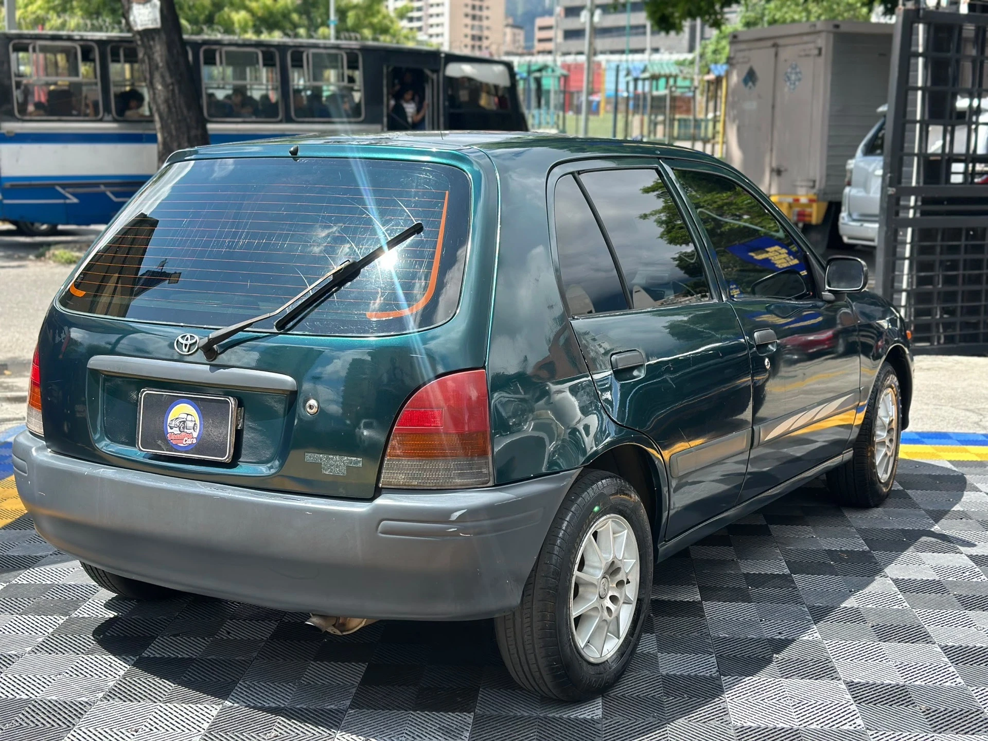 1998 Toyota Starlet — photo 17