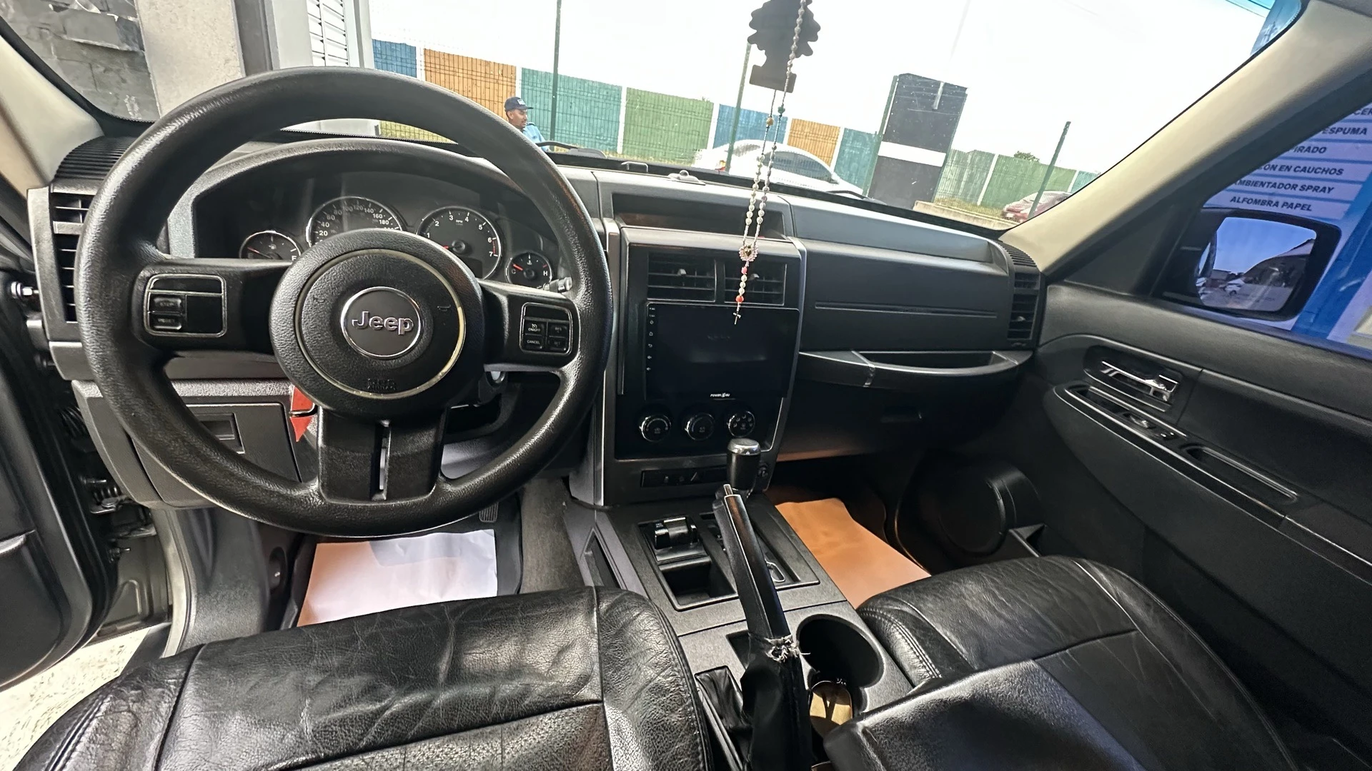 2012 Jeep Cherokee Sport 4x4 — photo 10