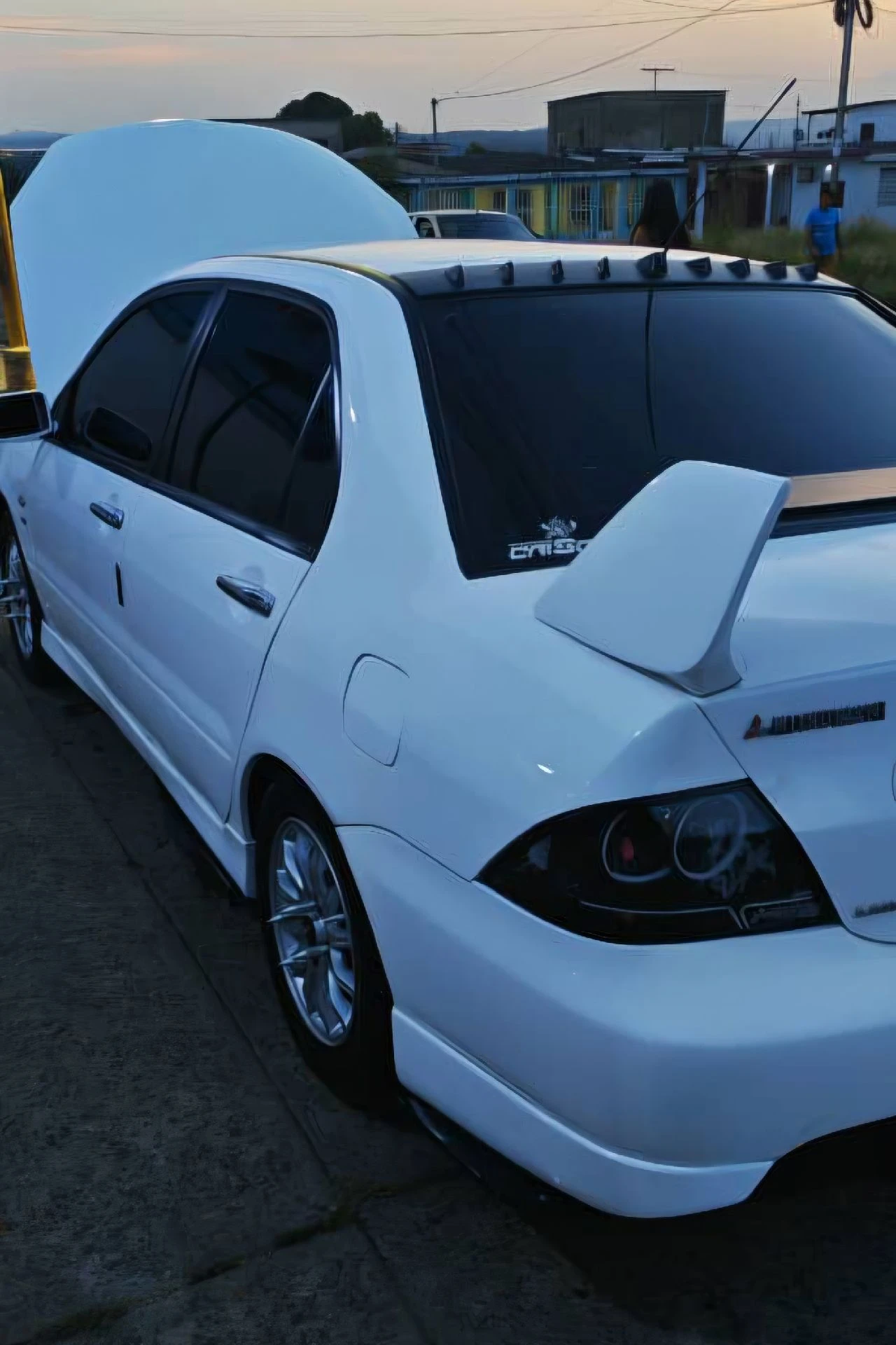 2011 Mitsubishi Lancer Touring — photo 6