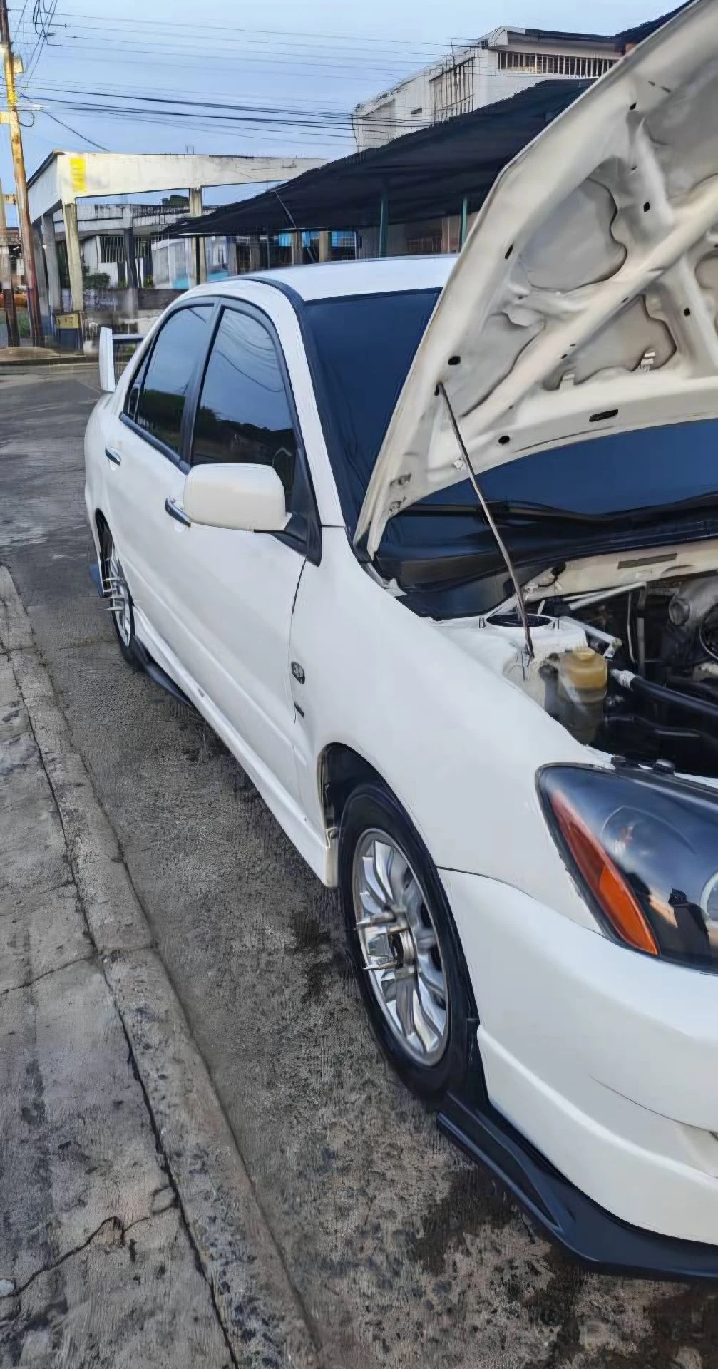 2011 Mitsubishi Lancer Touring — photo 13