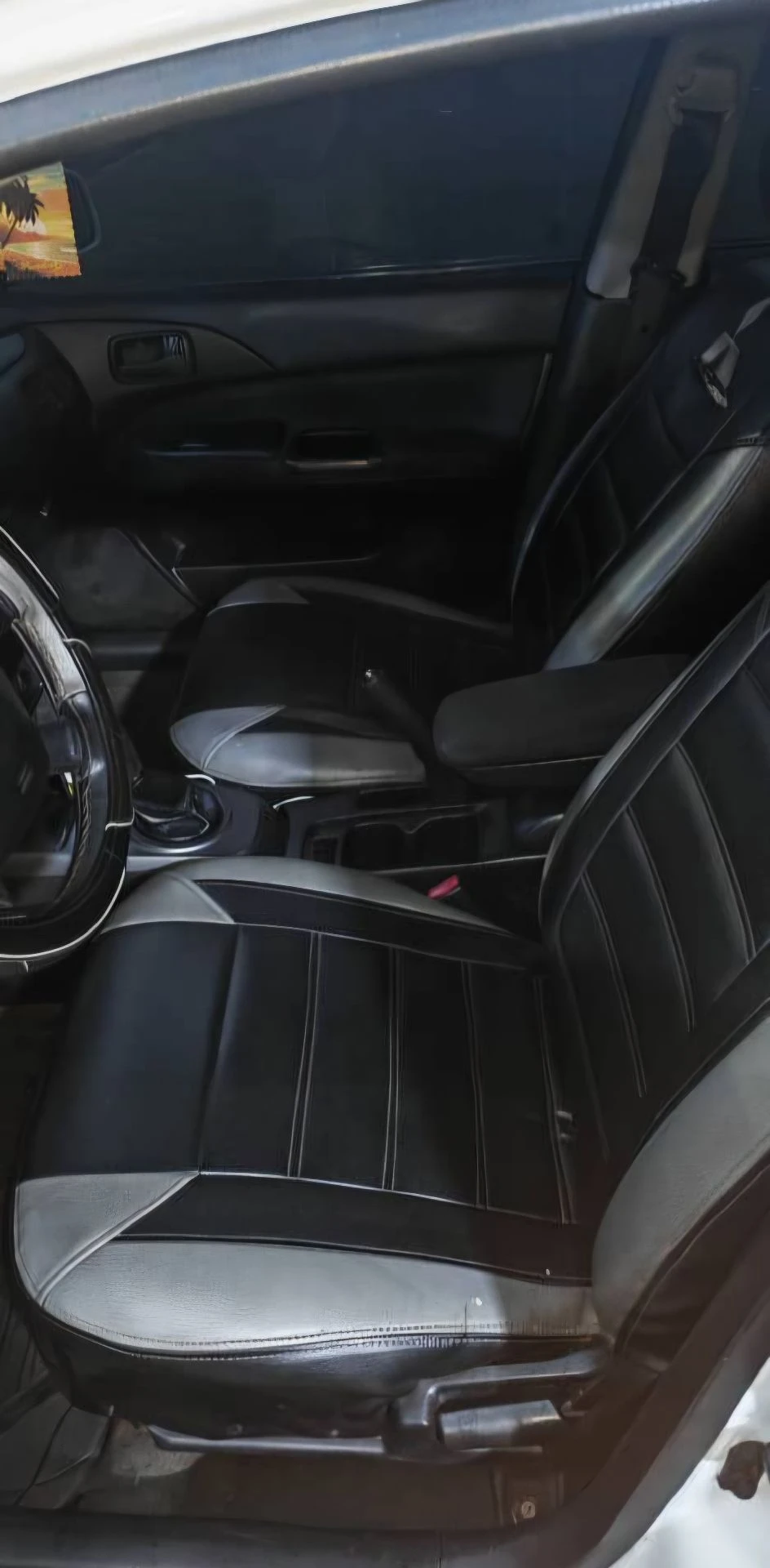 2011 Mitsubishi Lancer Touring — photo 19