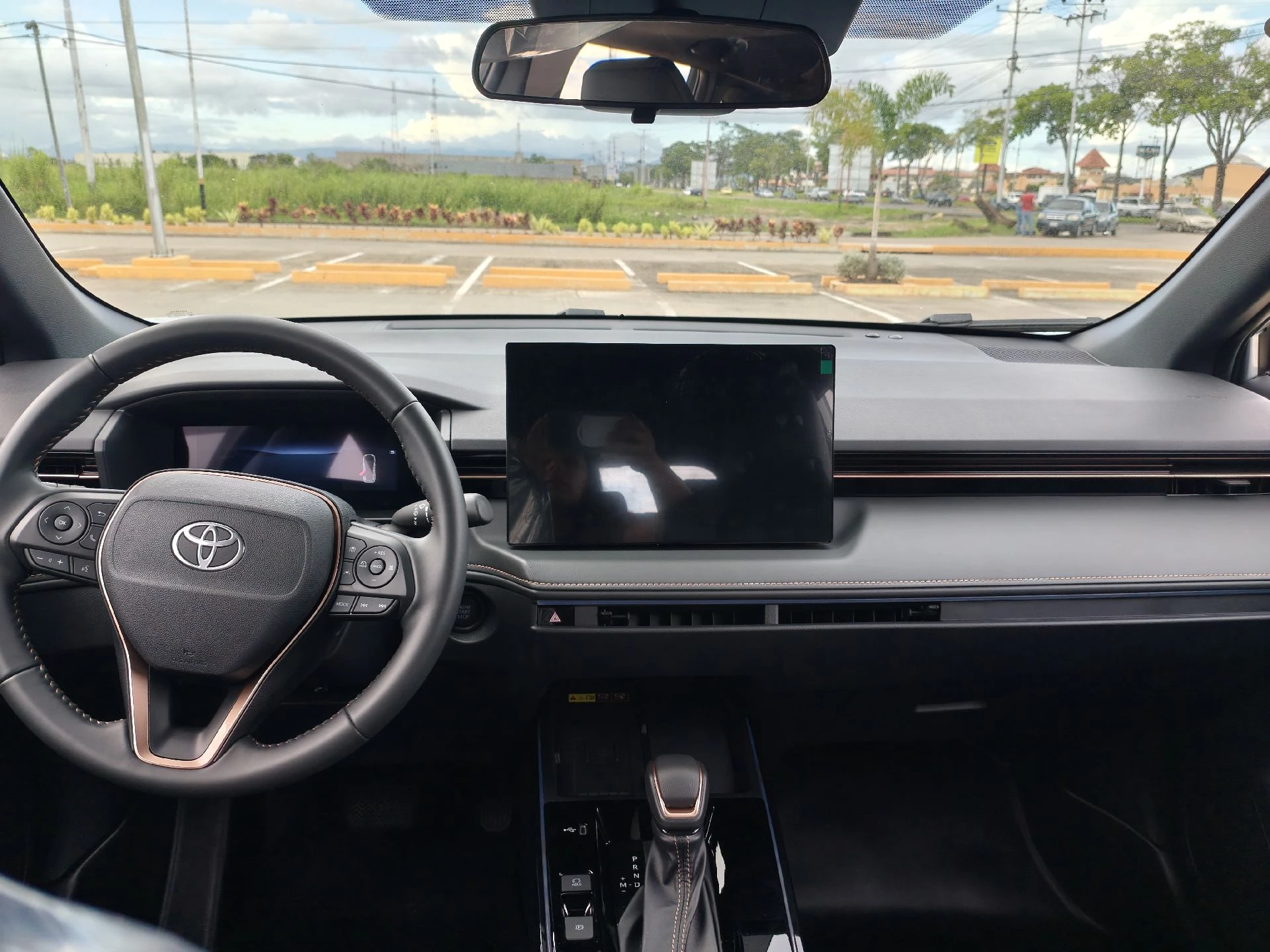 2025 Toyota Frontlander LEXURY EDITION — foto 6