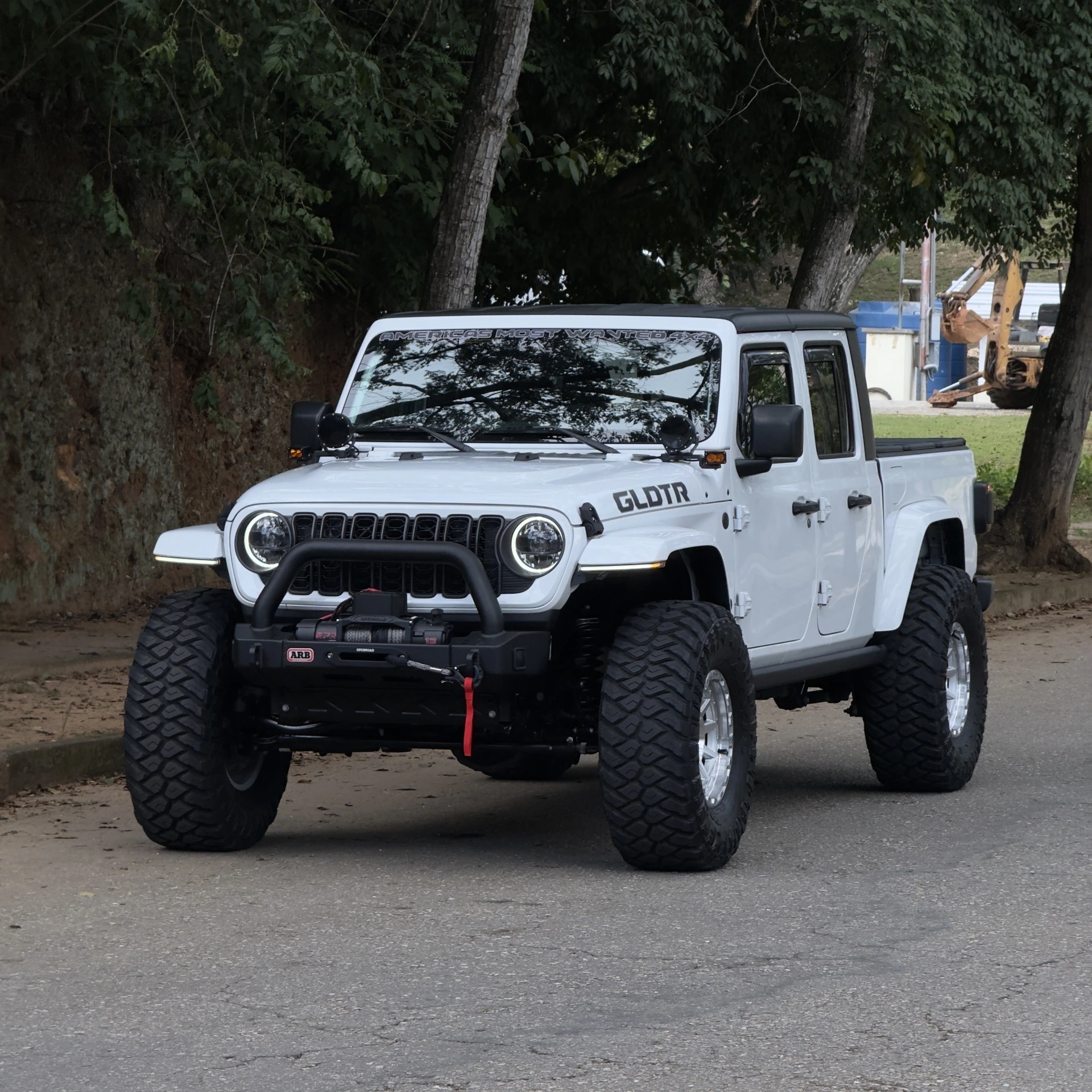 2024 Jeep Gladiator Sport — photo 2