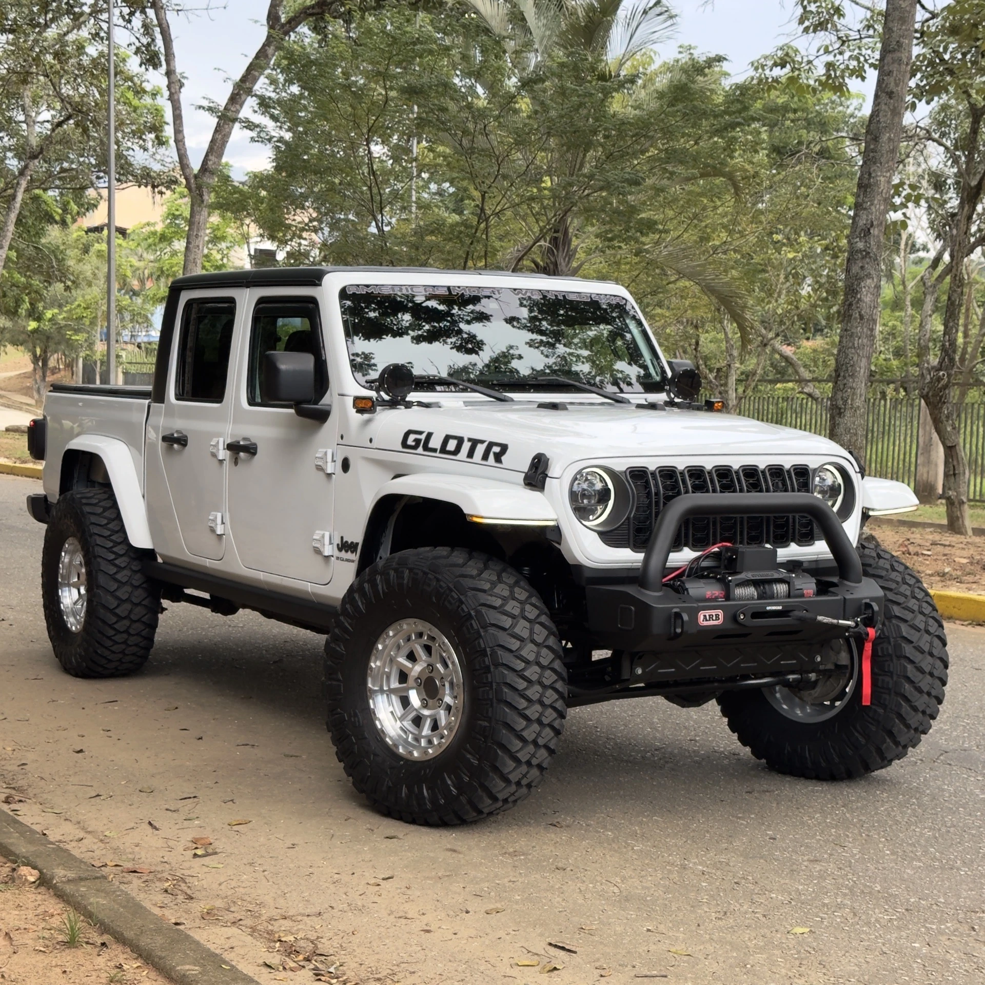 2024 Jeep Gladiator Sport — photo 4