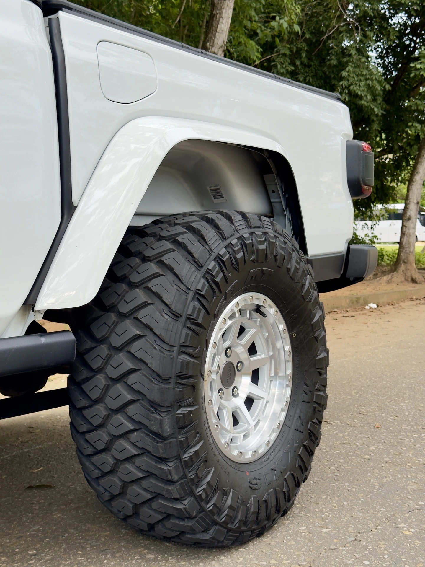 2024 Jeep Gladiator Sport — photo 10