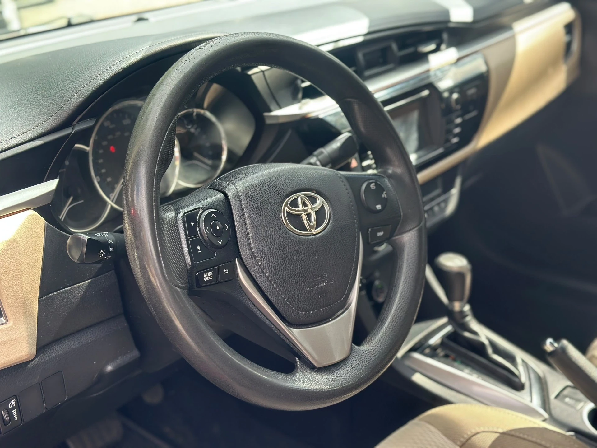 2014 Toyota Corolla LE — photo 3