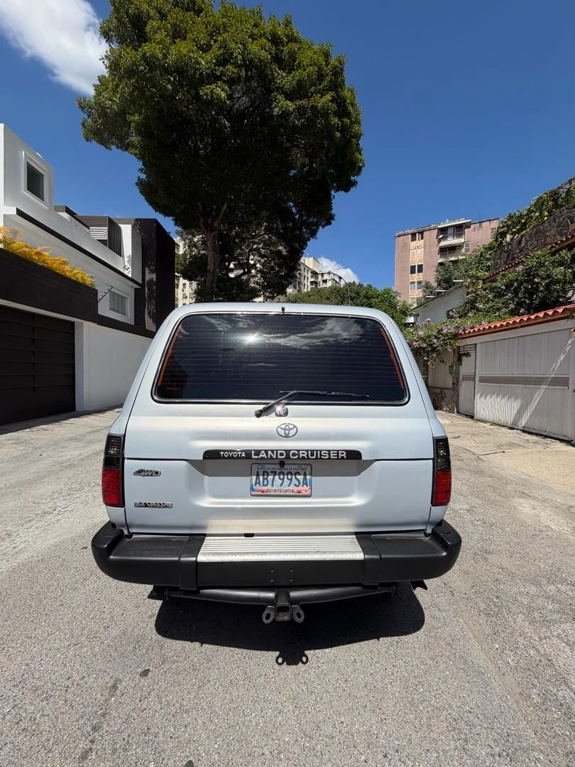 2007 Toyota Land Cruiser — photo 18