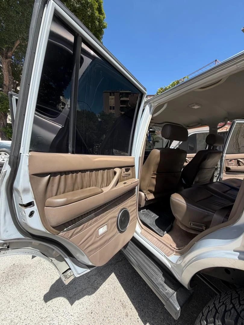 2007 Toyota Land Cruiser — photo 33