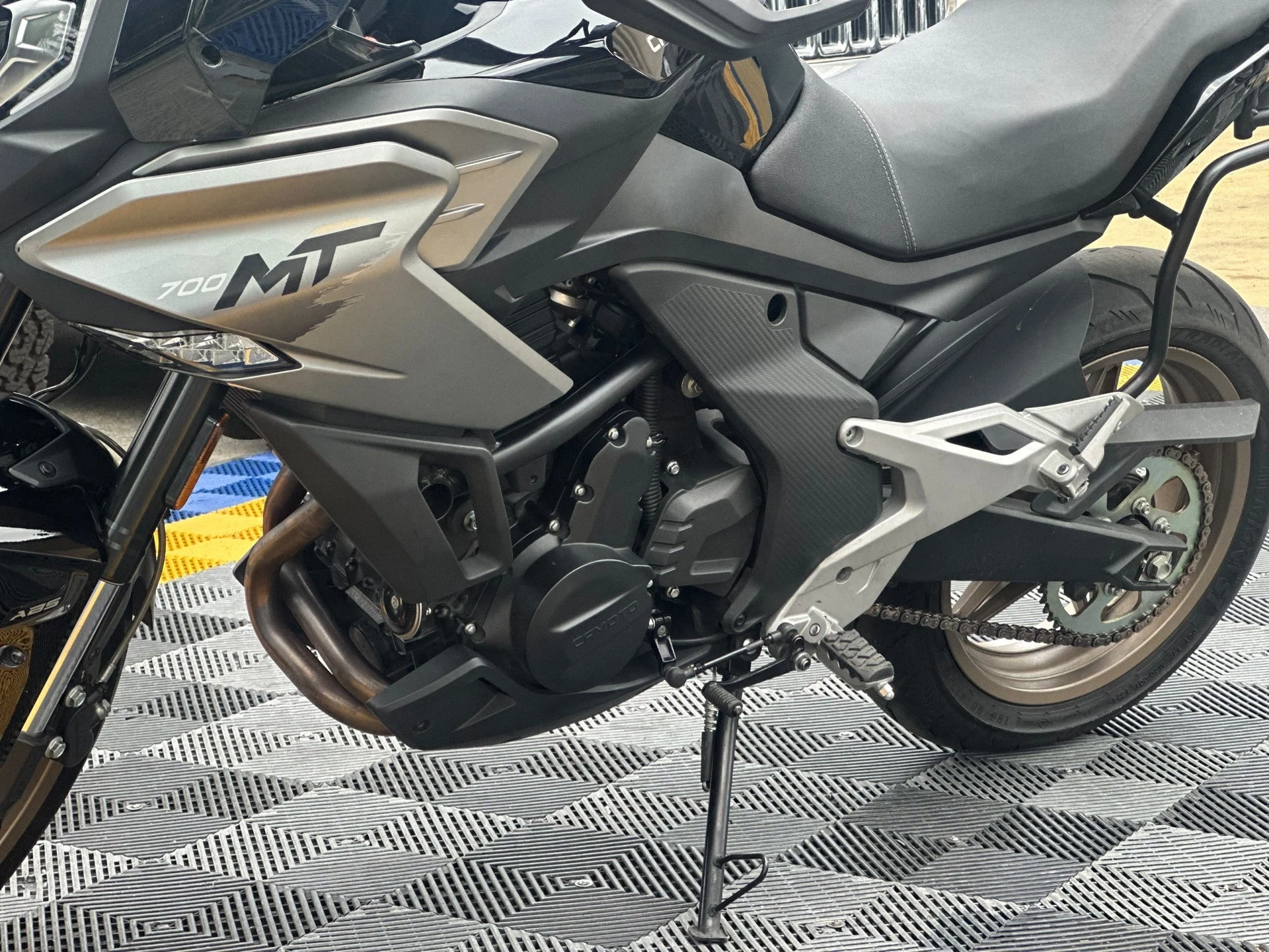2025 CFMoto 700MT — photo 5